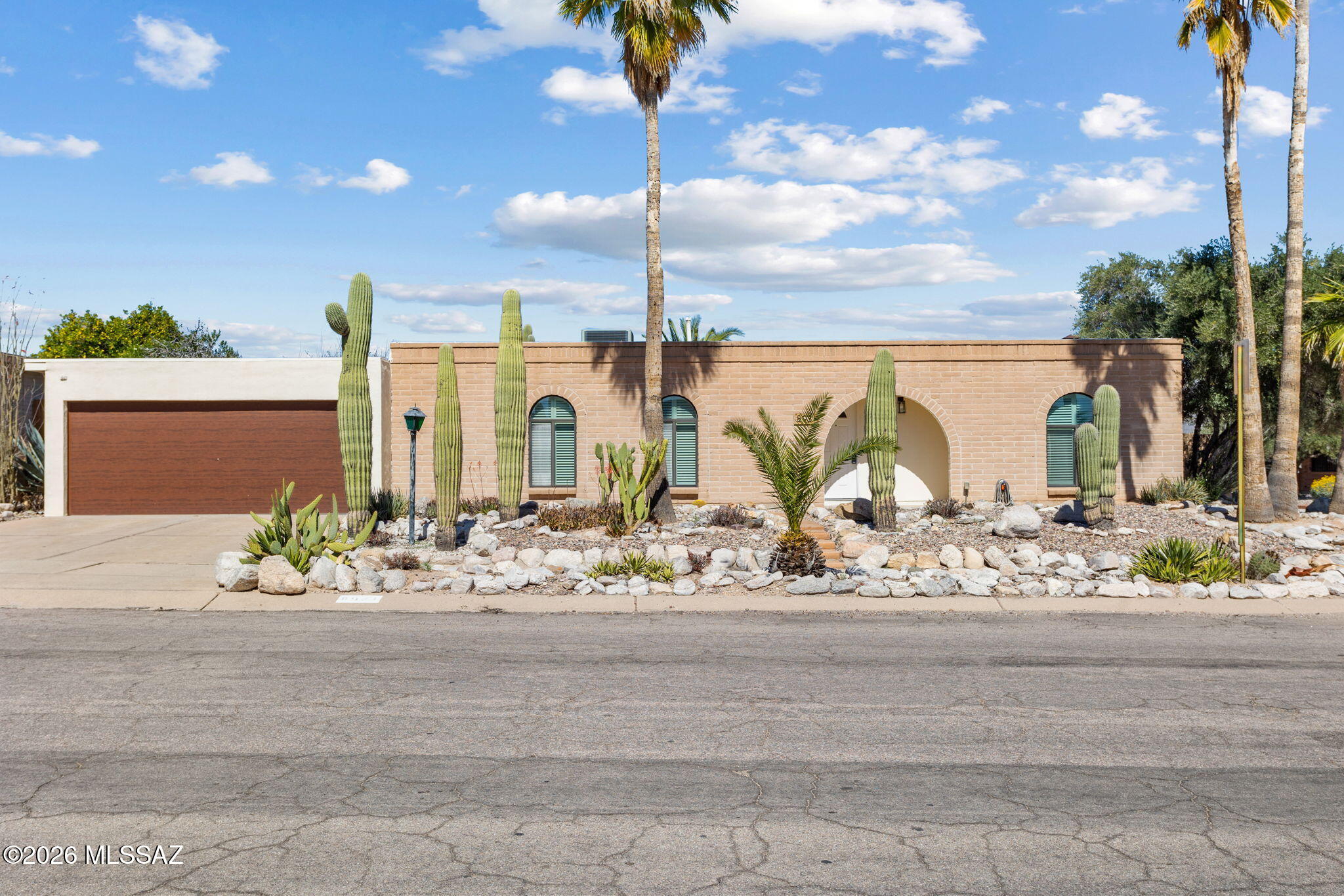 Broadway East (113-253) - Residential