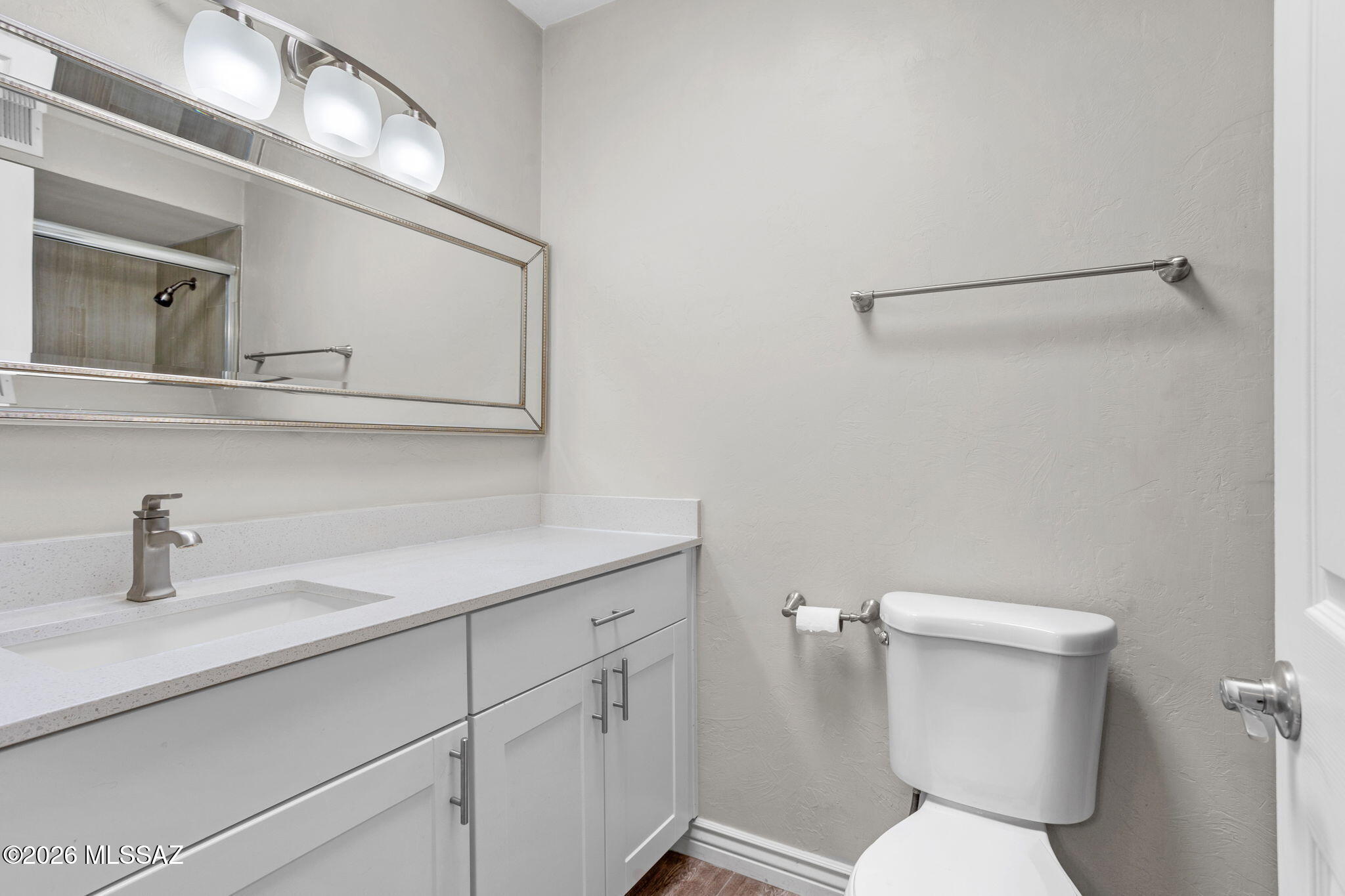Broadway East (113-253) - Residential