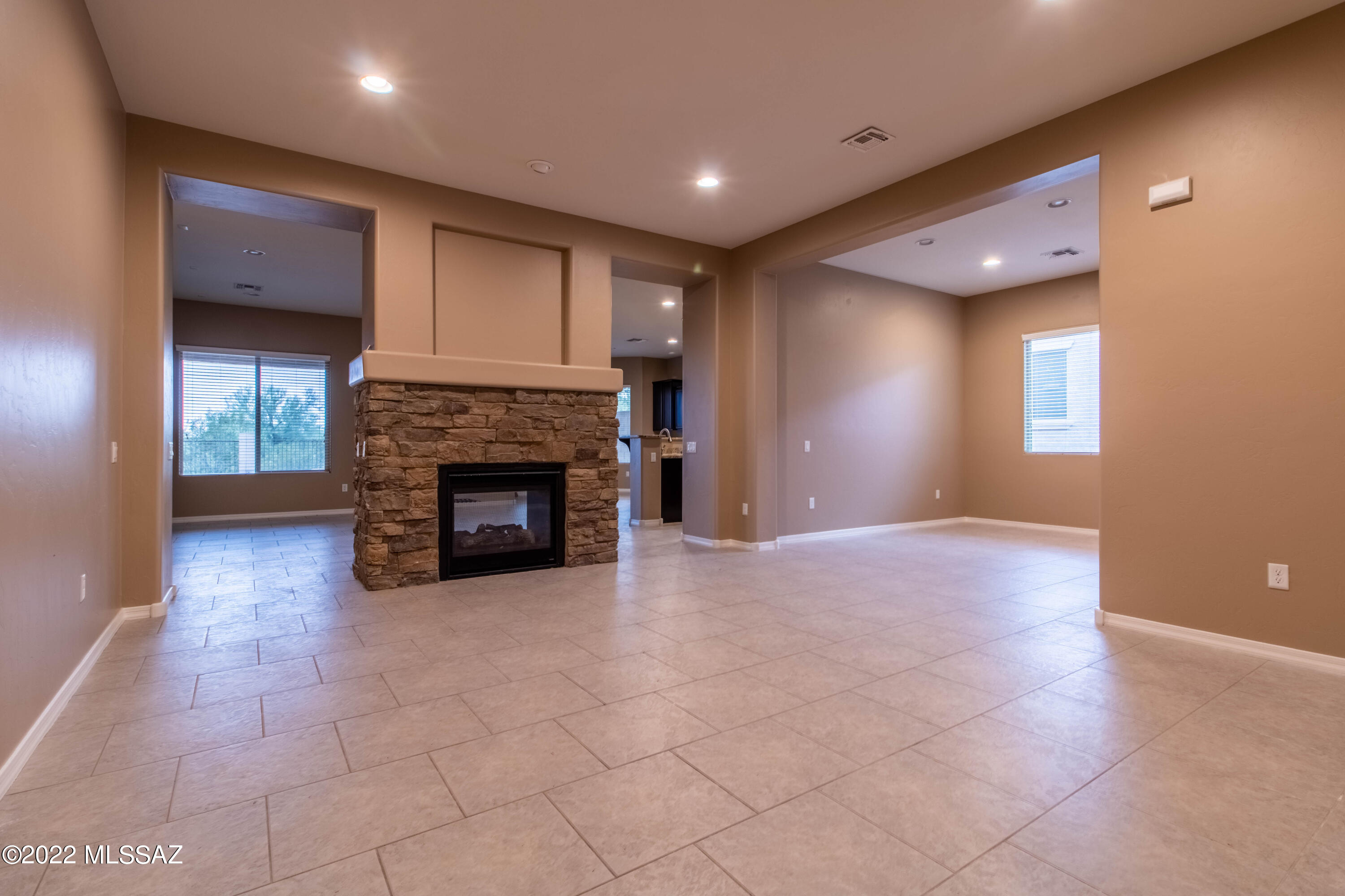 Preserve III at Dove Mtn (306-486,530-534,577-605) - Residential Lease