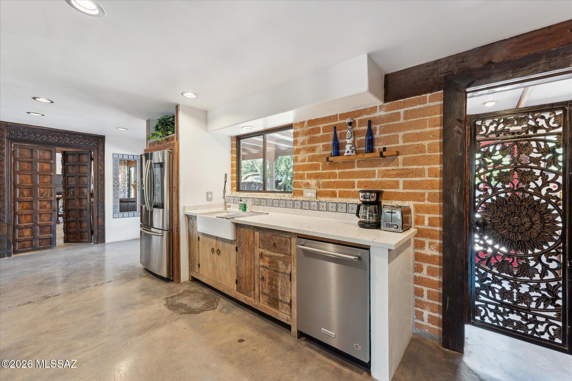 Rancho Perdido Estates NO. 2 (1-24) - Residential Lease