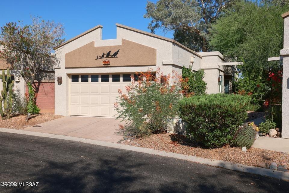 Tucson National Townhomes West III(1-46) - Residential Lease