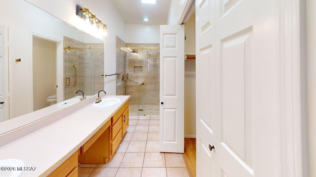 Tucson National Townhomes West III(1-46) - Residential Lease