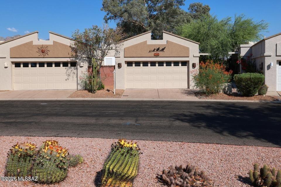Tucson National Townhomes West III(1-46) - Residential Lease