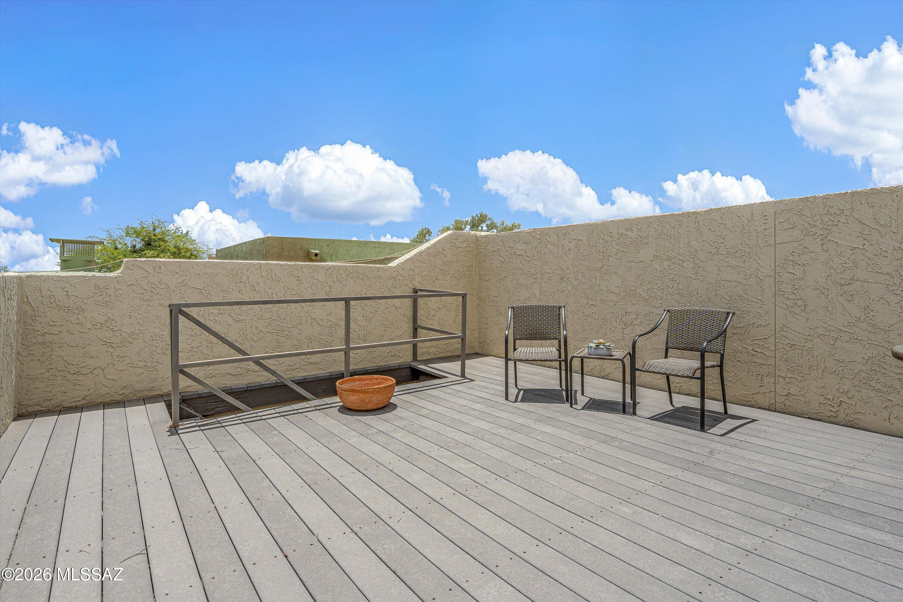 El Mirador Townhouses (1-41) - Residential