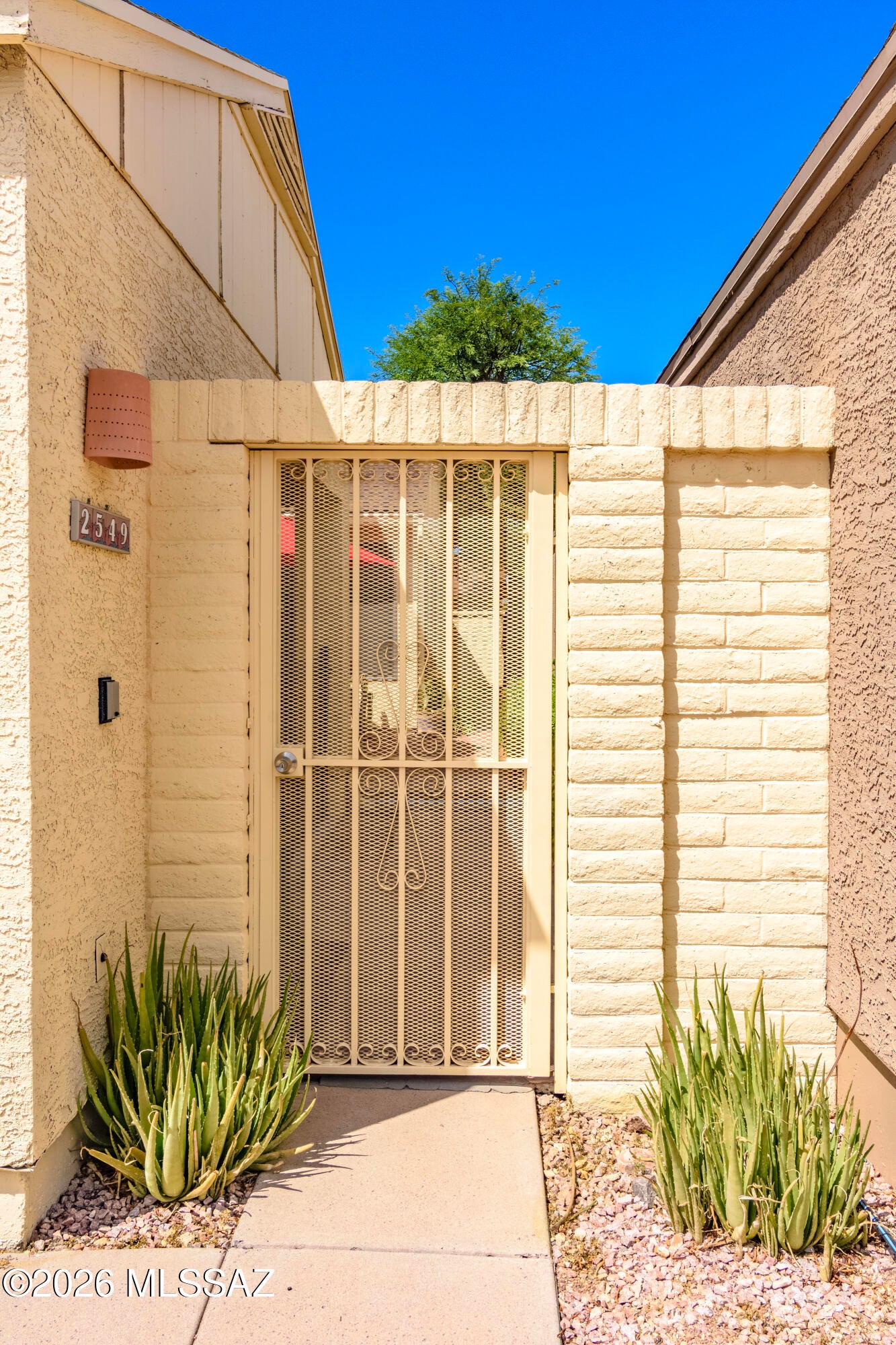 Casitas De Palo Santo (1-225) - Residential Lease