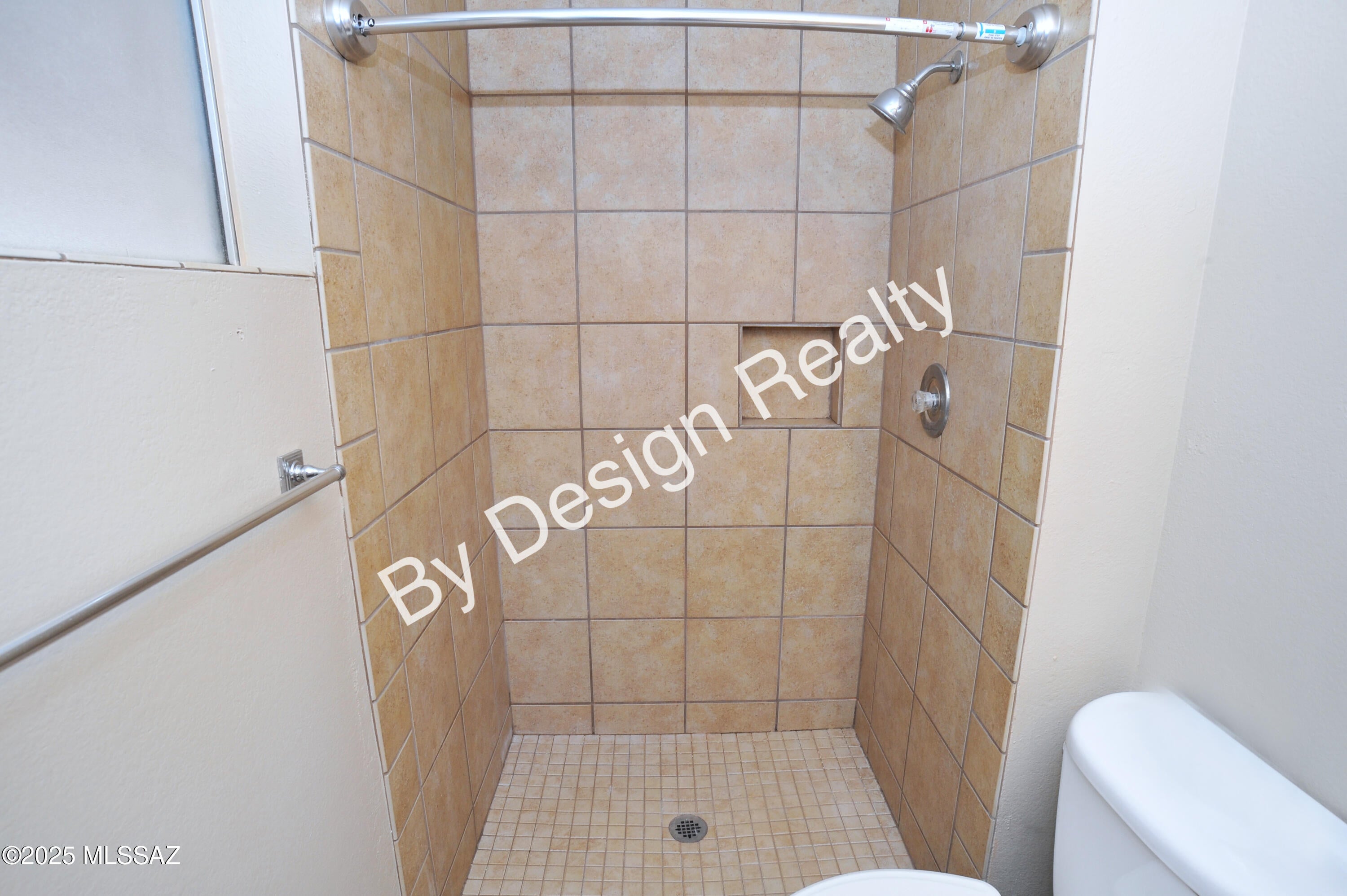 Casas Del Oeste (140-157) - Residential Lease