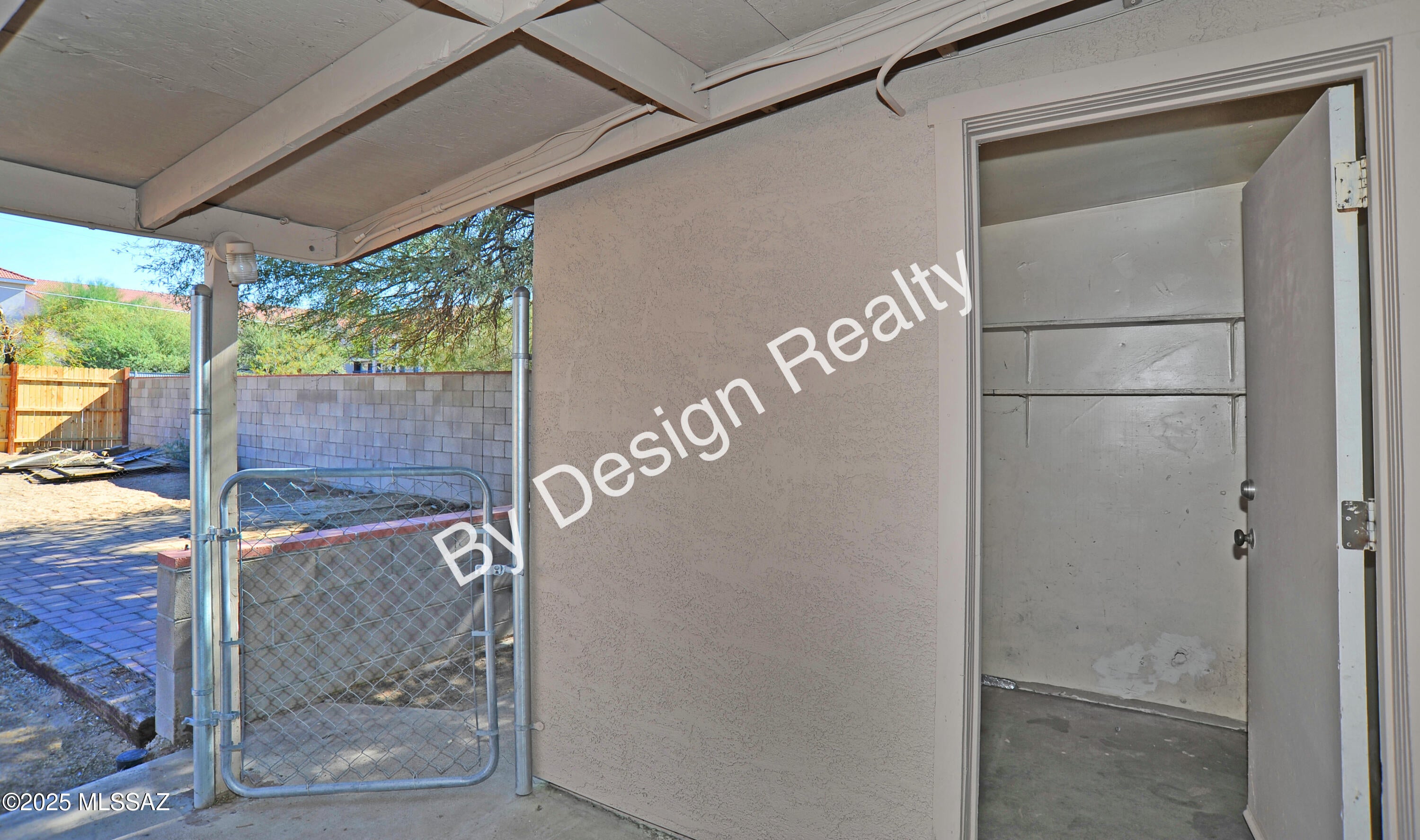 Casas Del Oeste (140-157) - Residential Lease