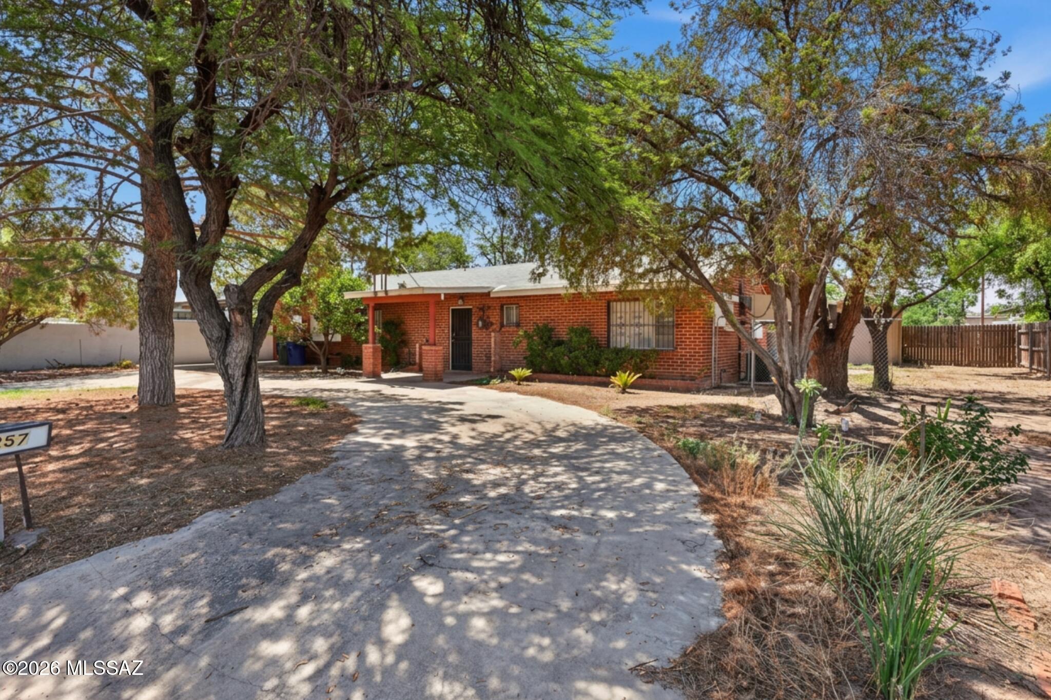 Flowing Wells Village - Residential