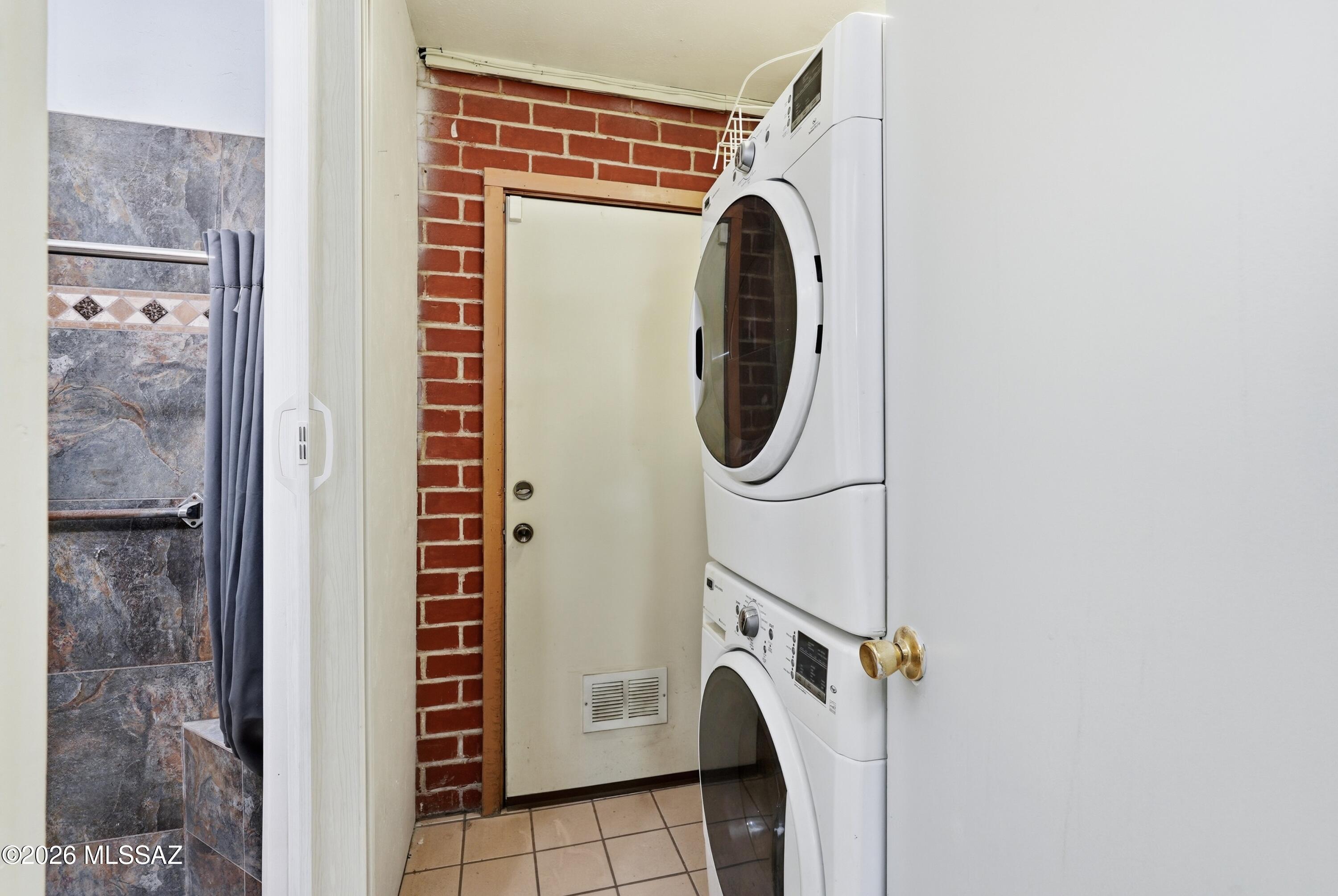 Flowing Wells Village - Residential