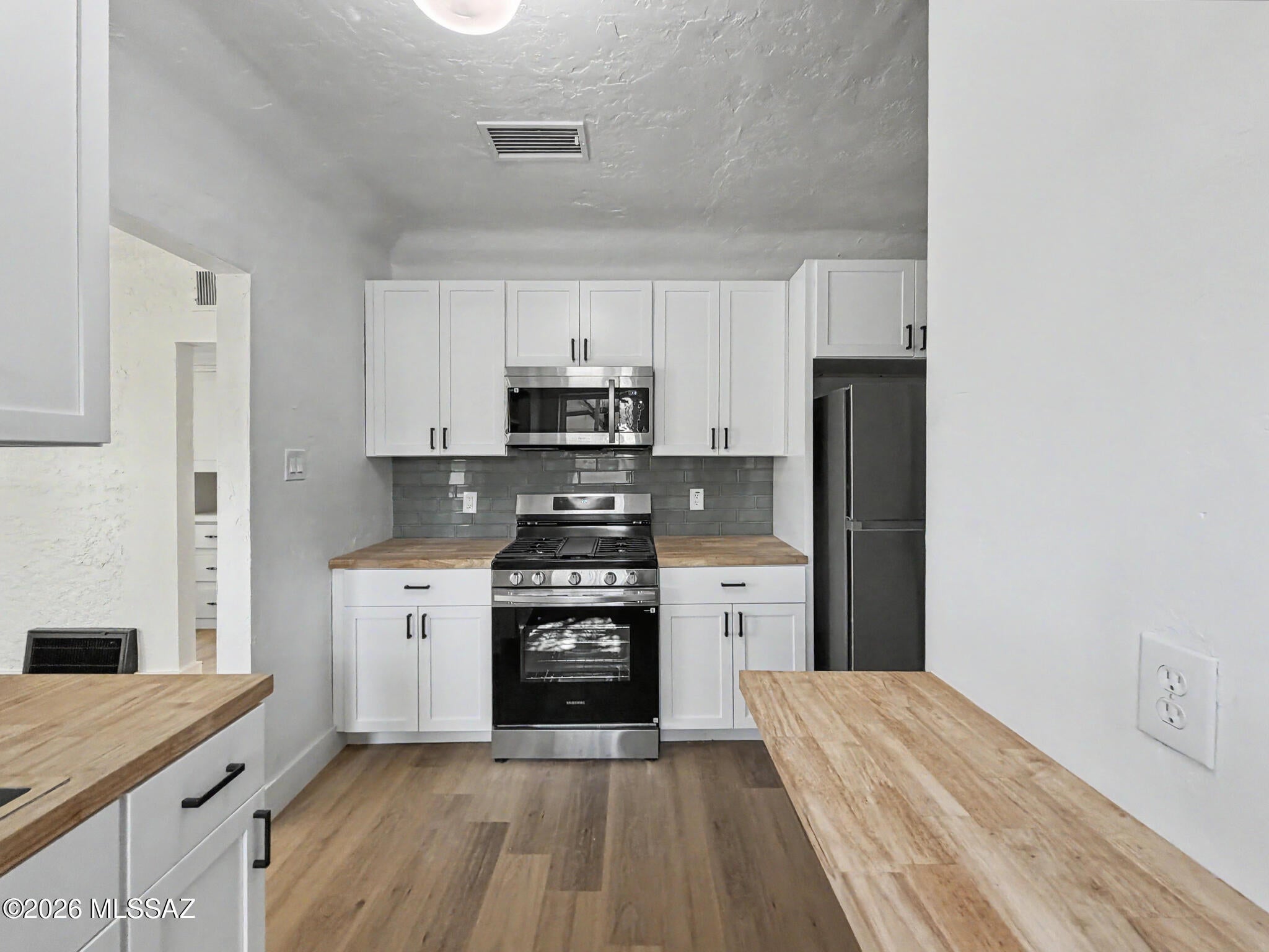 Altadina Heights - Residential