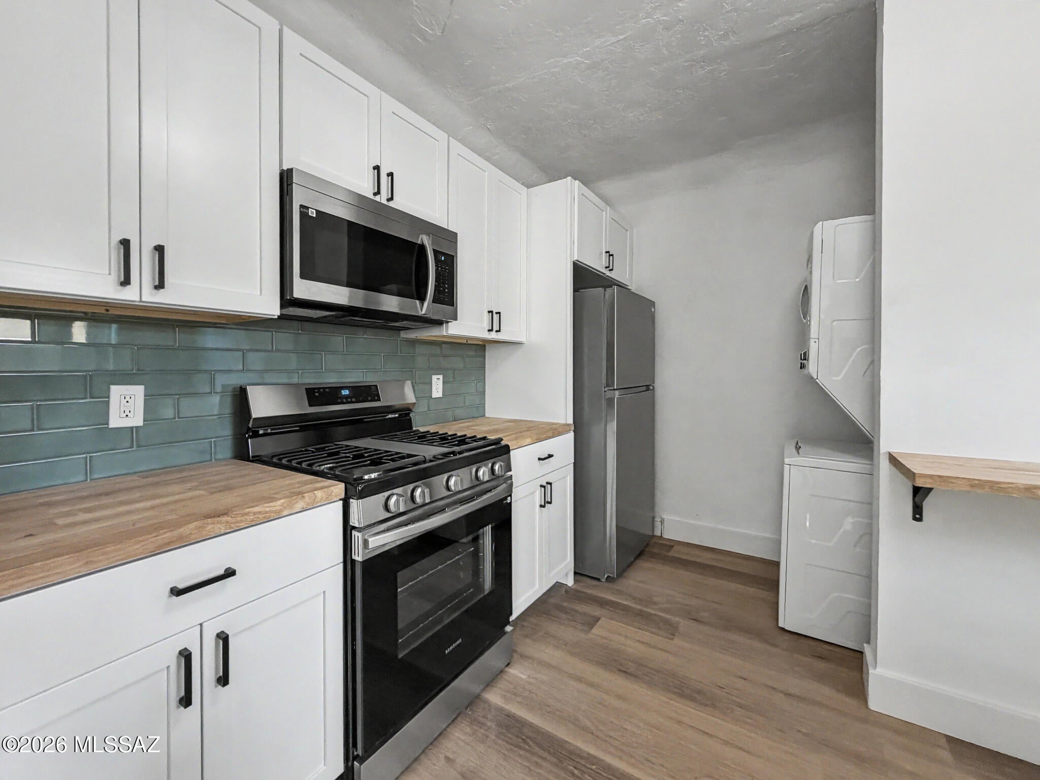Altadina Heights - Residential