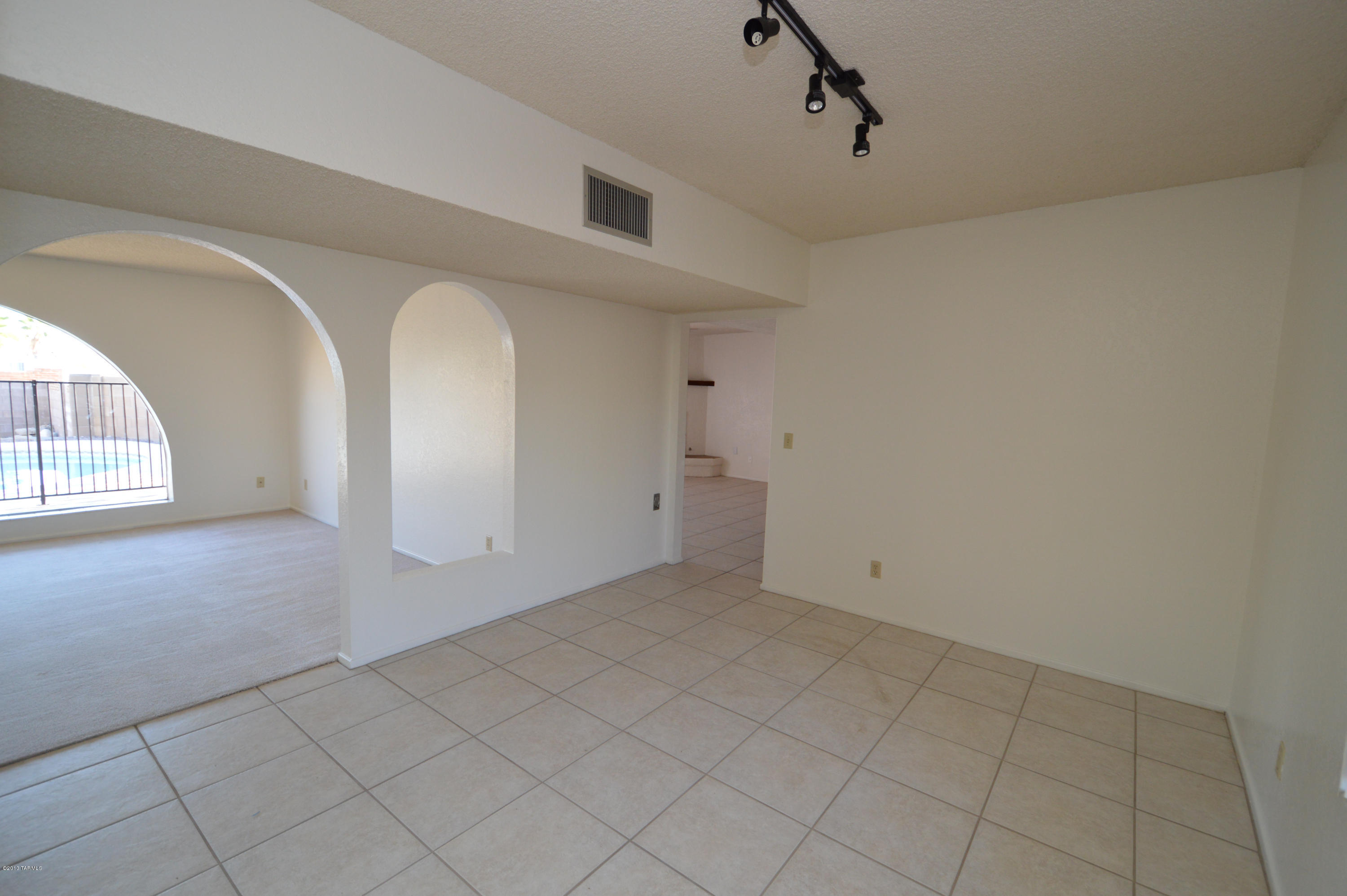 Sabino Vista Knolls (61-135) - Residential Lease