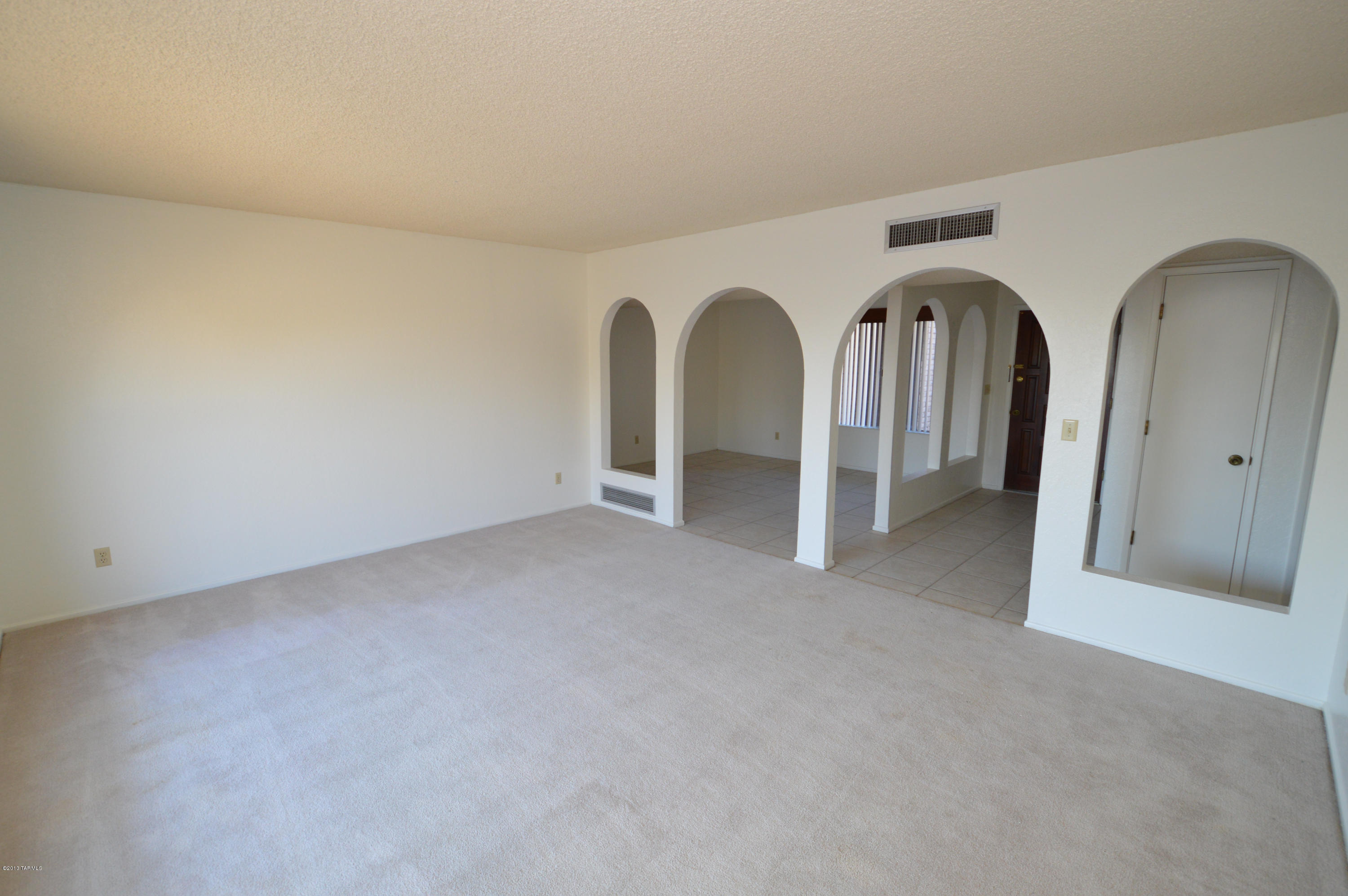 Sabino Vista Knolls (61-135) - Residential Lease