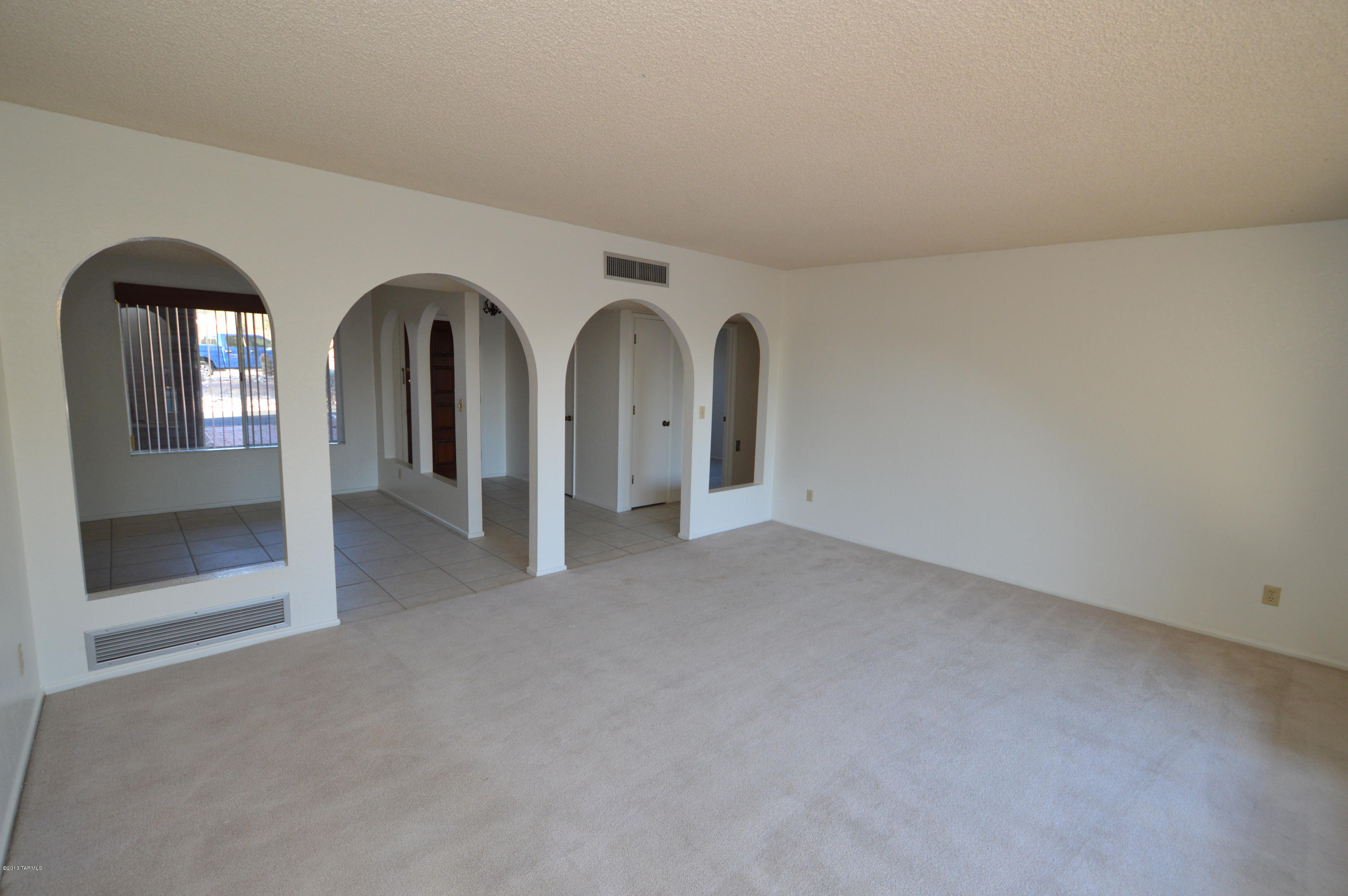 Sabino Vista Knolls (61-135) - Residential Lease