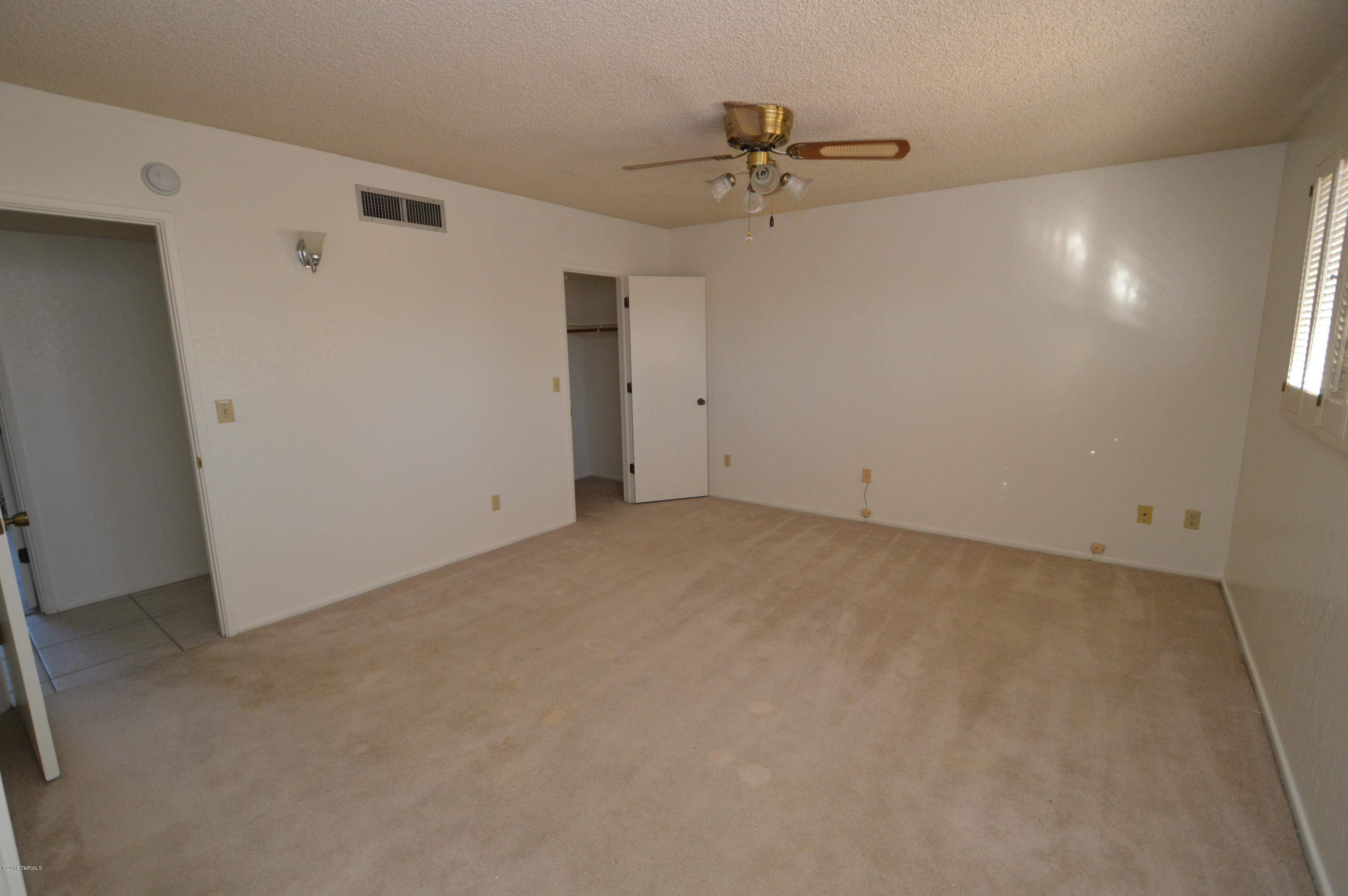 Sabino Vista Knolls (61-135) - Residential Lease
