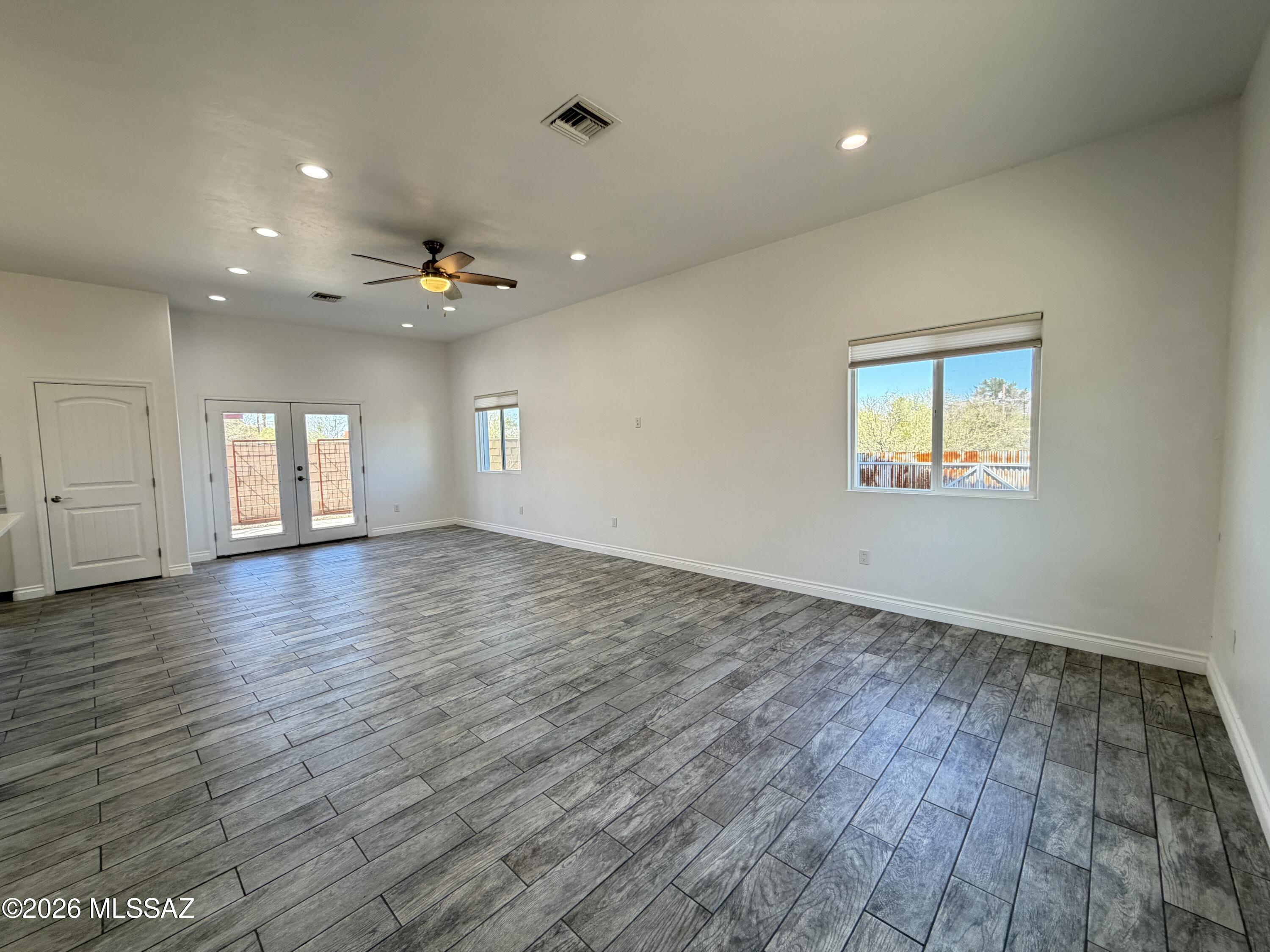 Granada Park Resub - Residential Lease