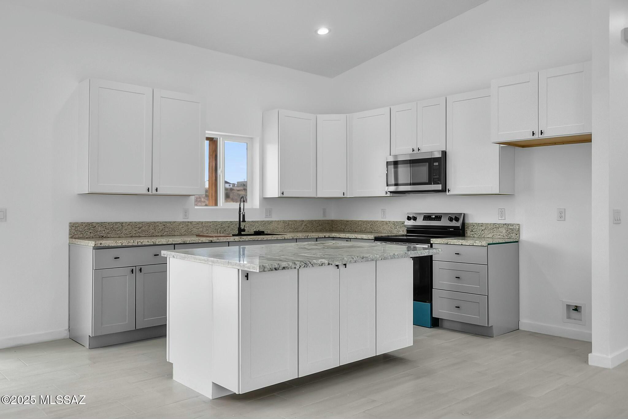 Rio Rico Ranchettes 12 - Residential