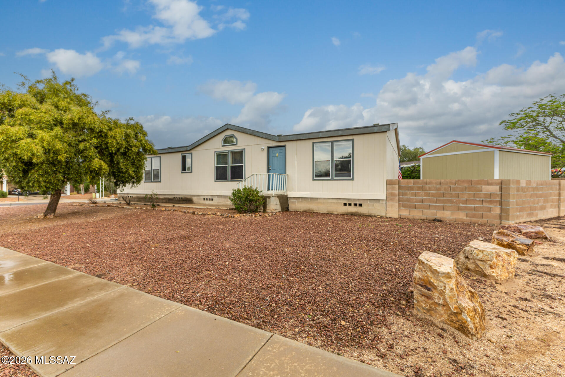 Country Club Terrace (1-108) - Residential