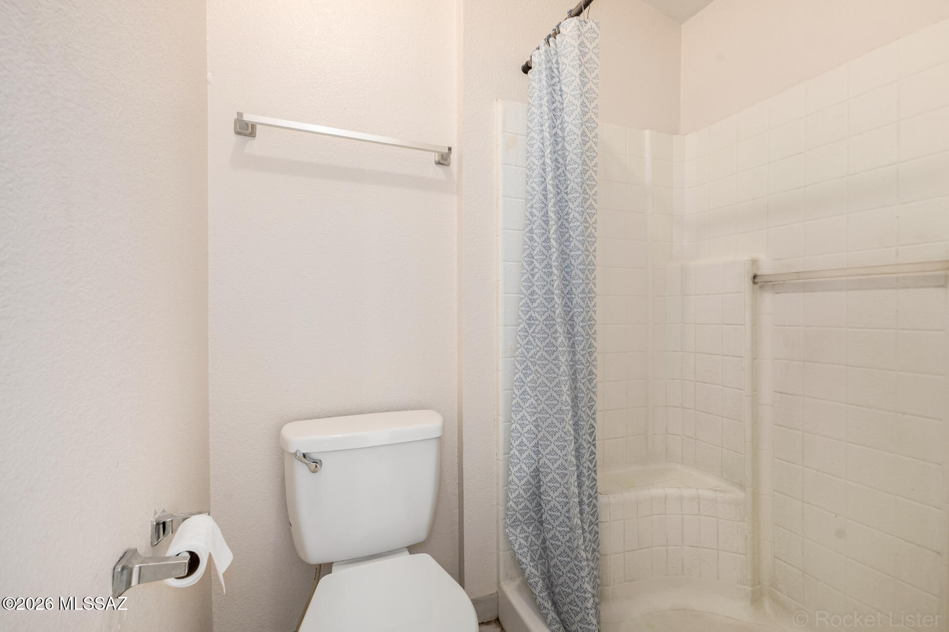 Country Club Terrace (1-108) - Residential