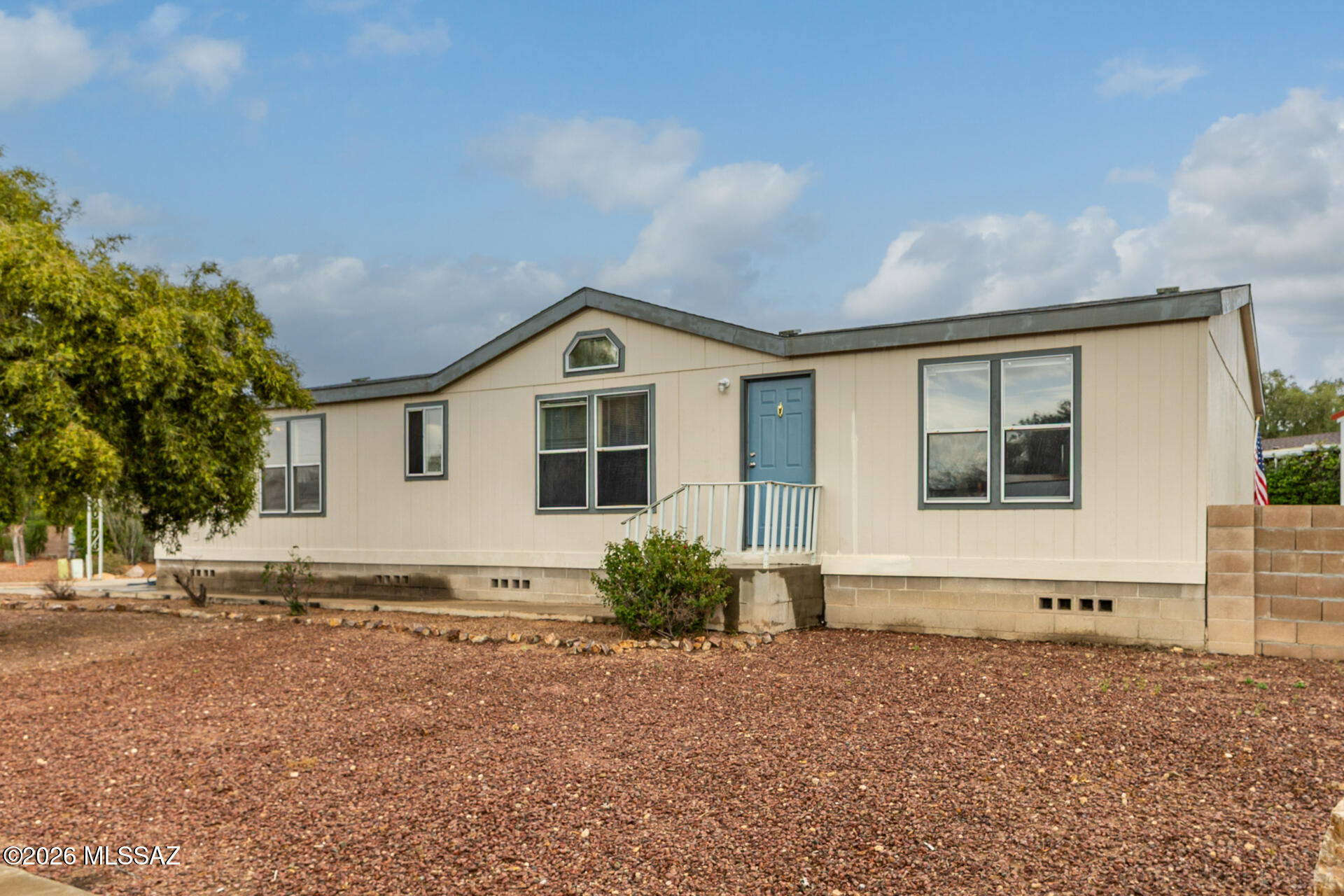 Country Club Terrace (1-108) - Residential