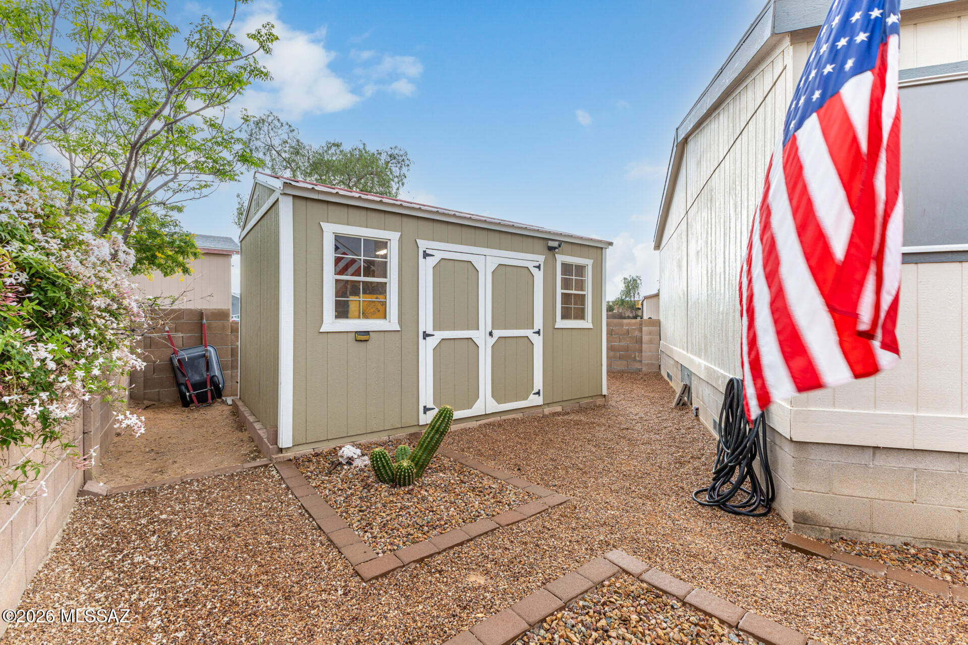 Country Club Terrace (1-108) - Residential