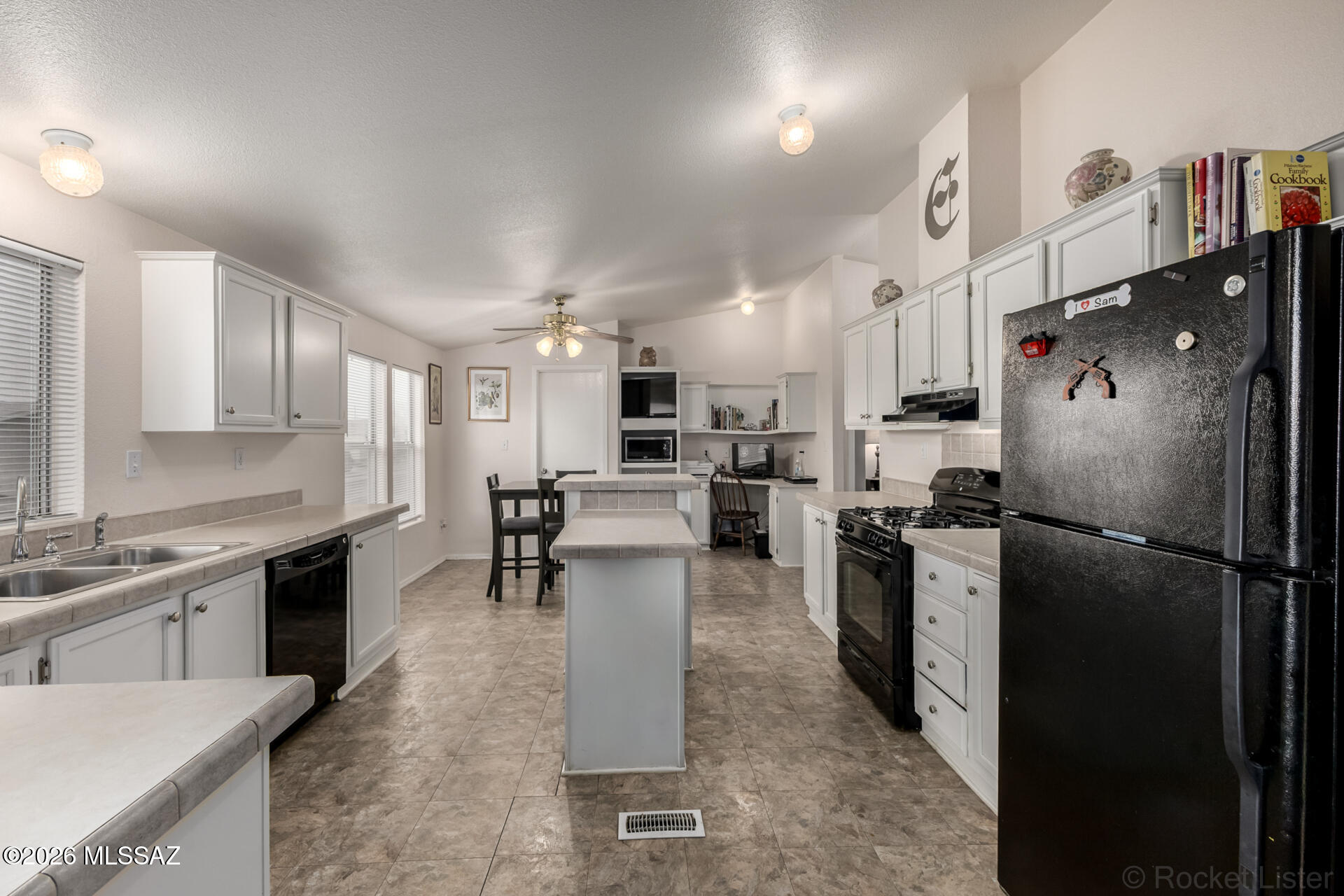 Country Club Terrace (1-108) - Residential