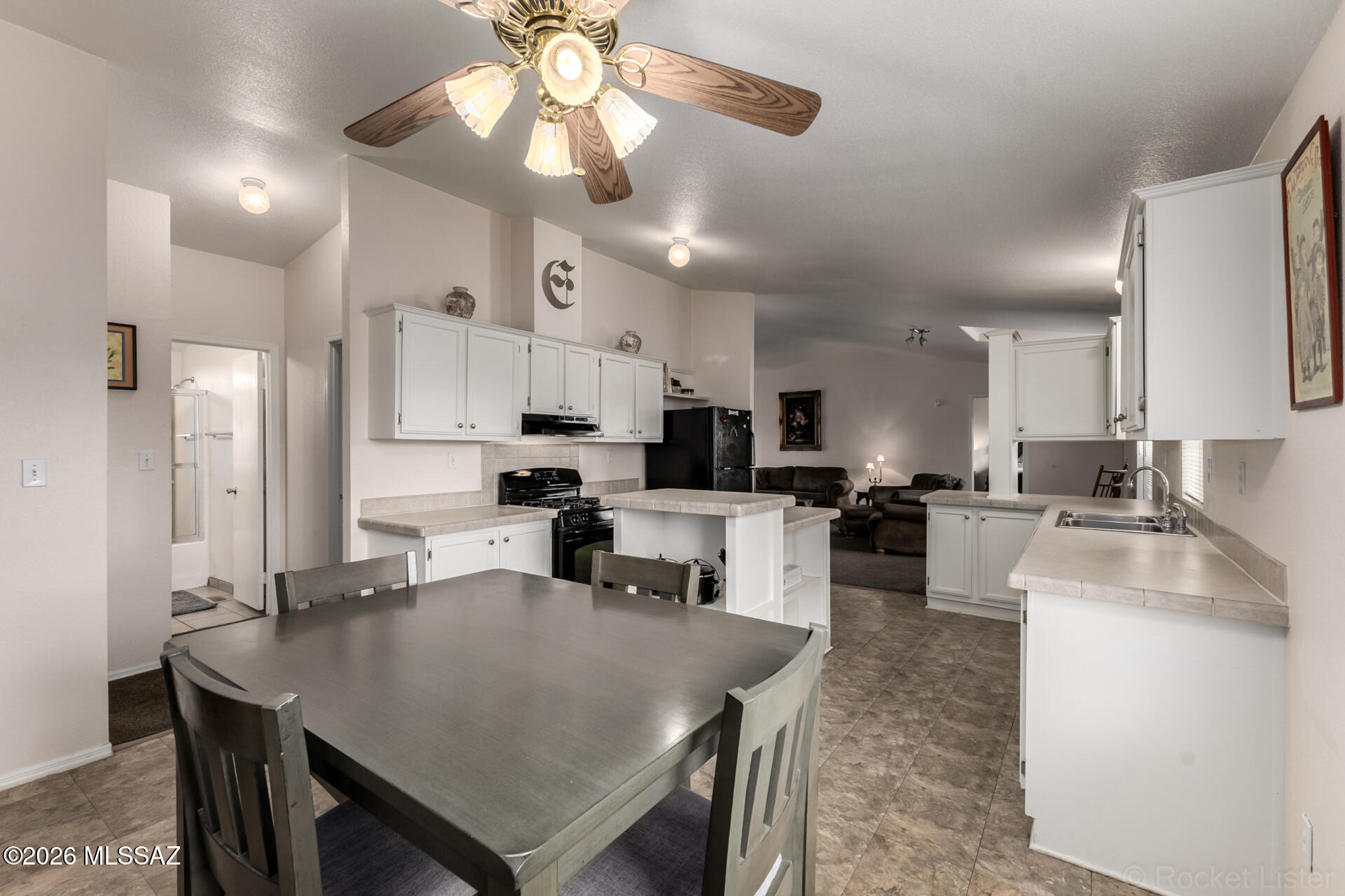 Country Club Terrace (1-108) - Residential
