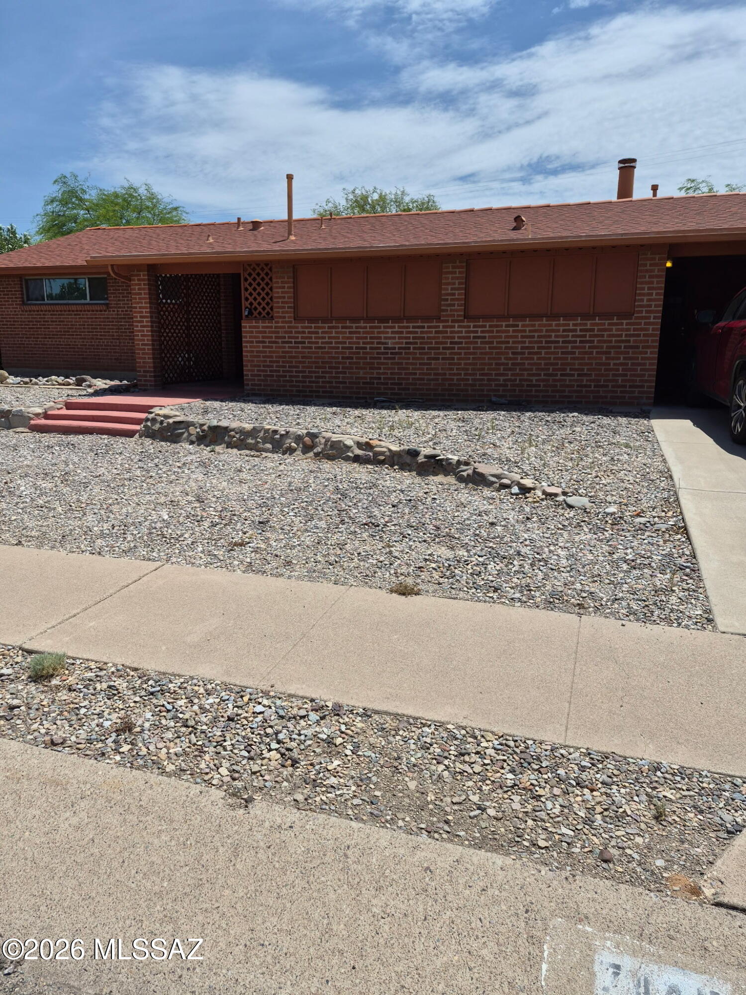 Longview Estates (194-470) - Residential