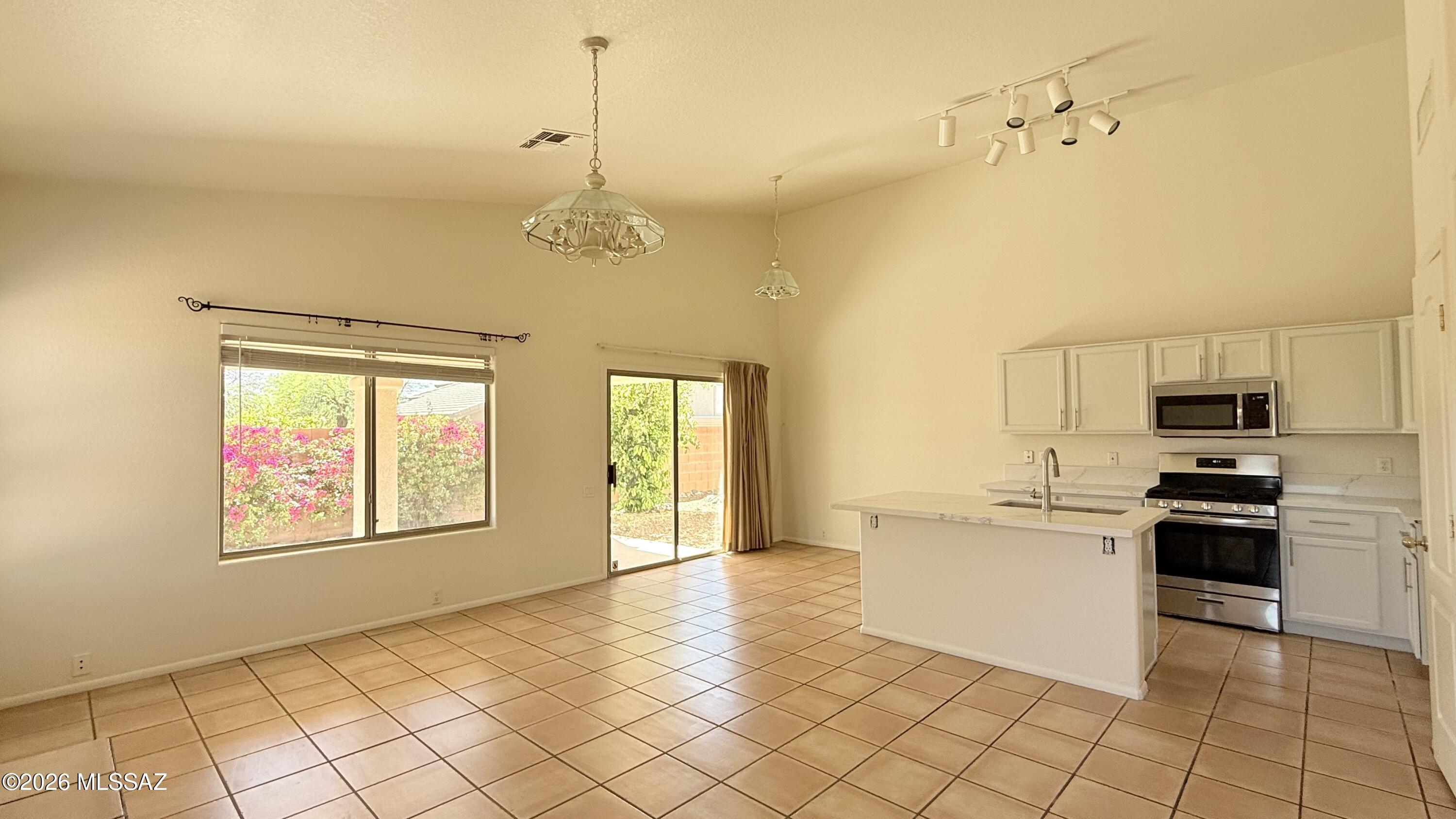 Canada Ridge (1-126) - Residential