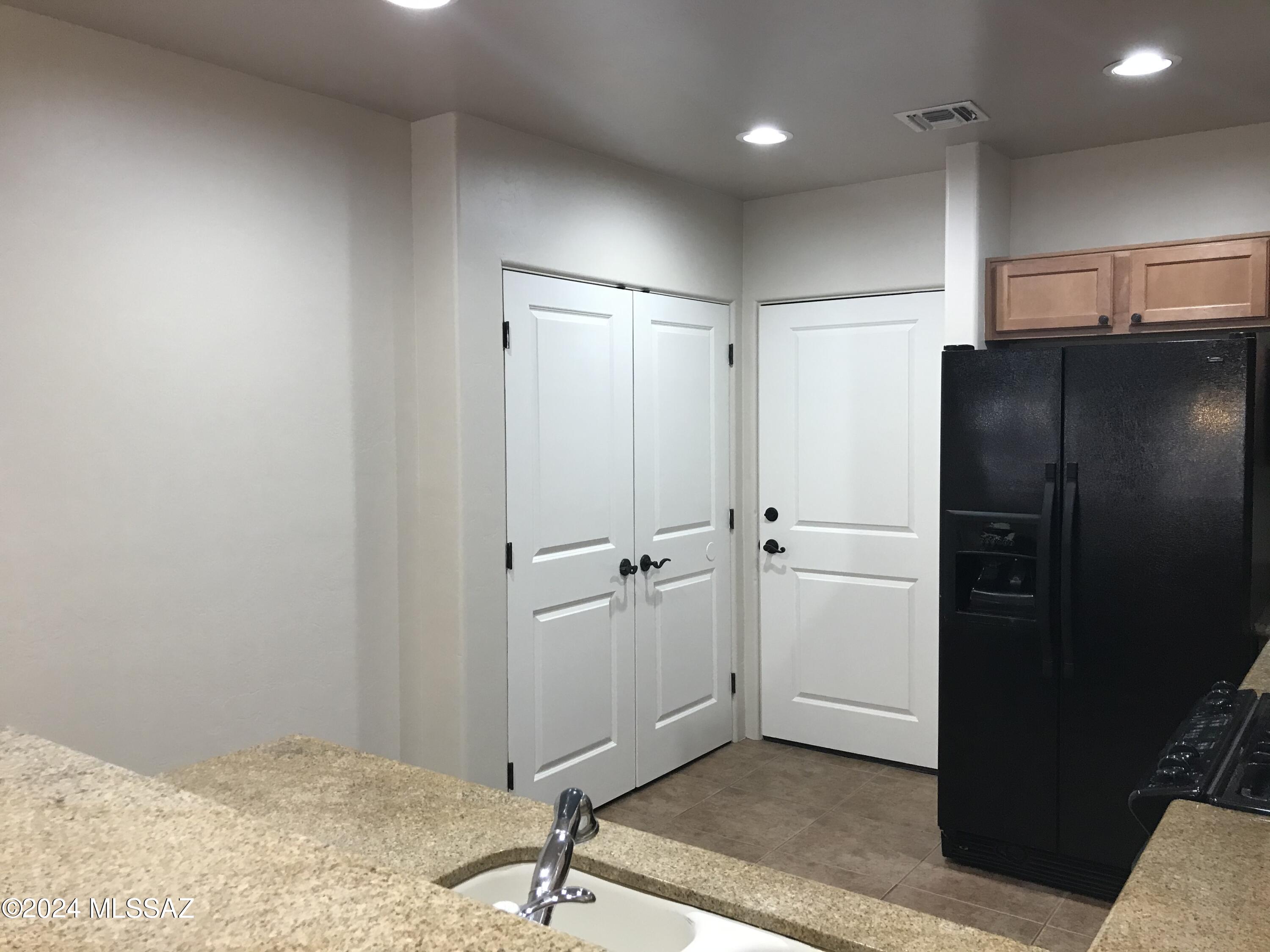 Olsen Condominiums Units 1-18 - Residential Lease