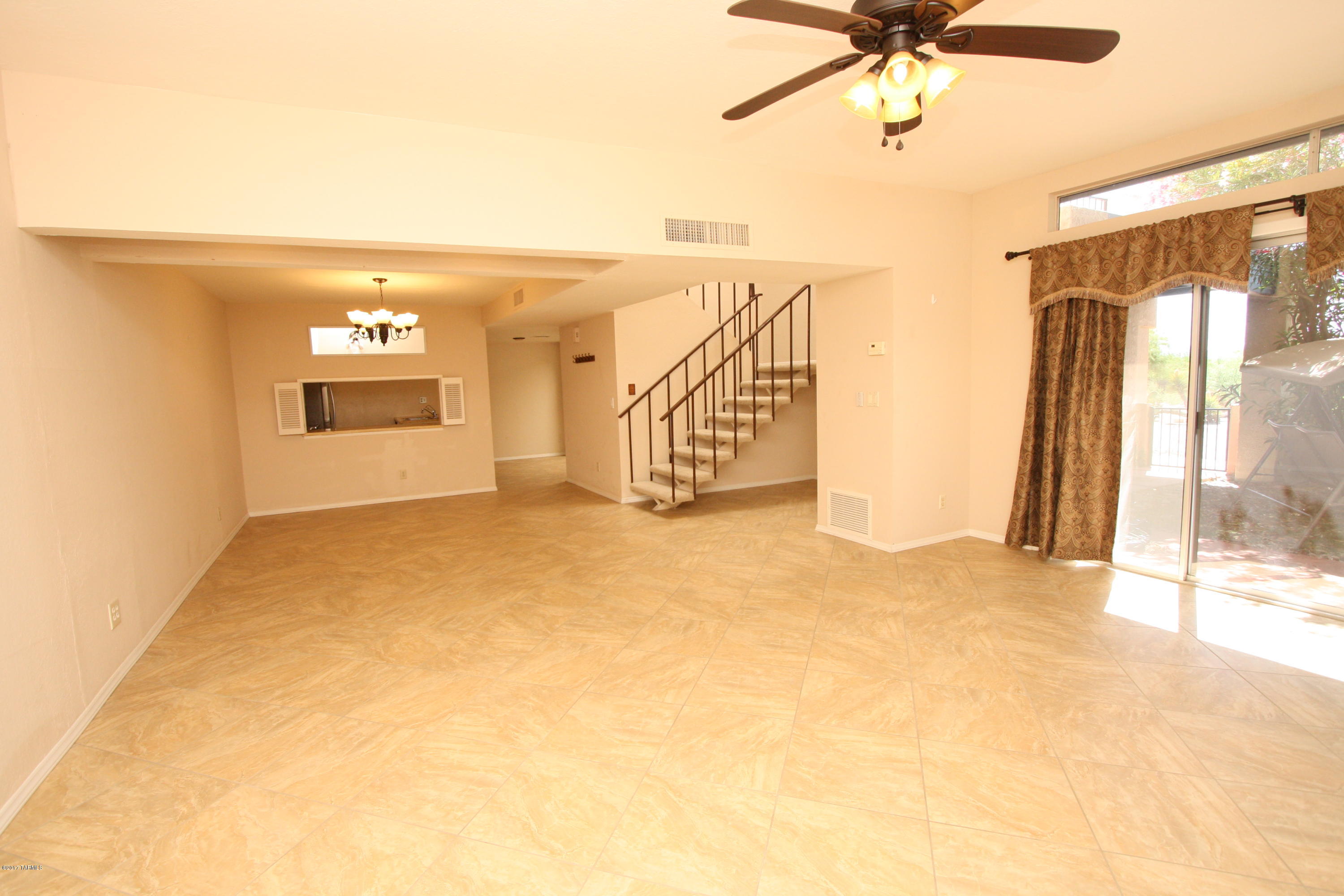 Viewpoint III (1-93) - Residential Lease