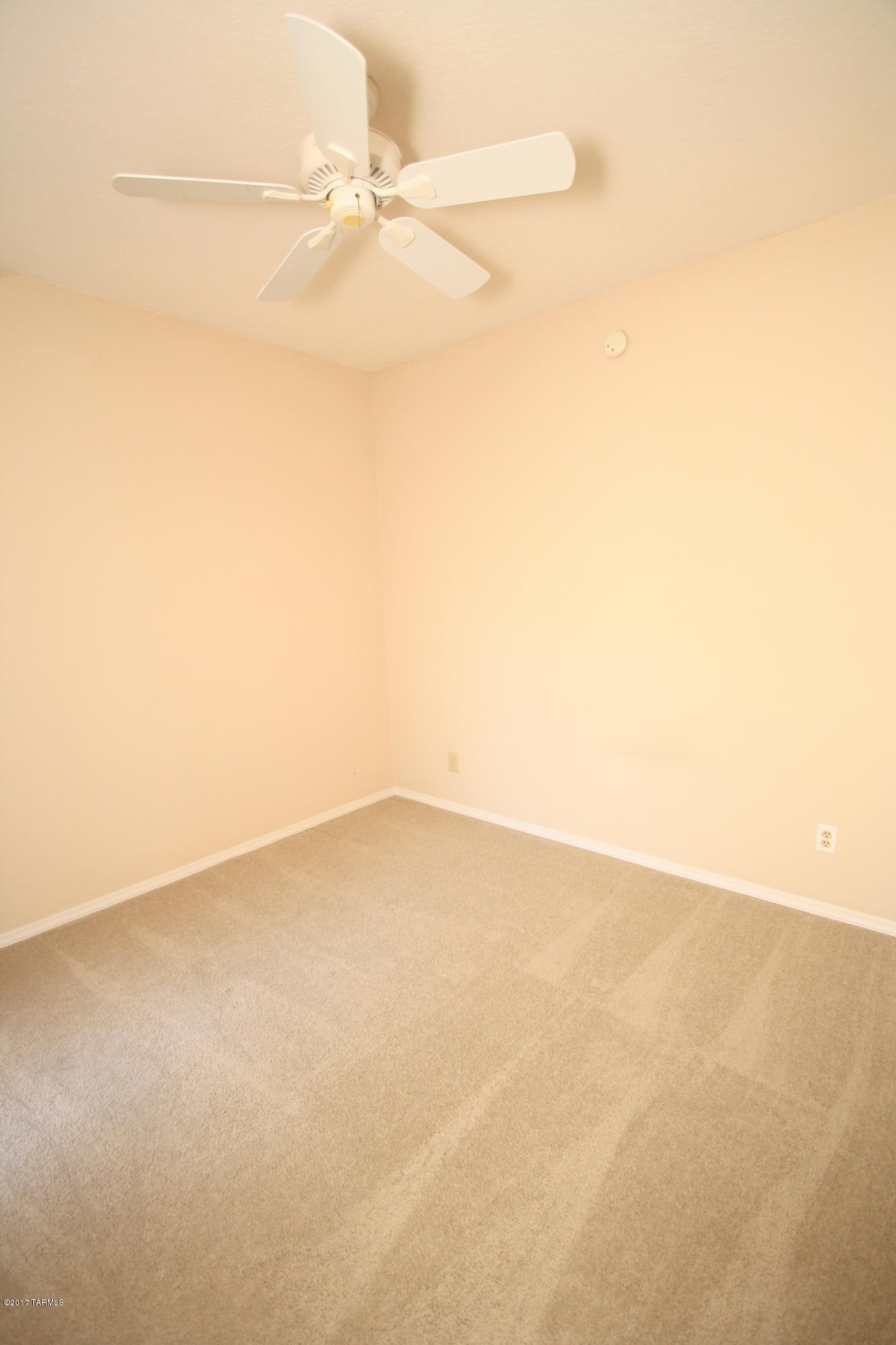 Viewpoint III (1-93) - Residential Lease