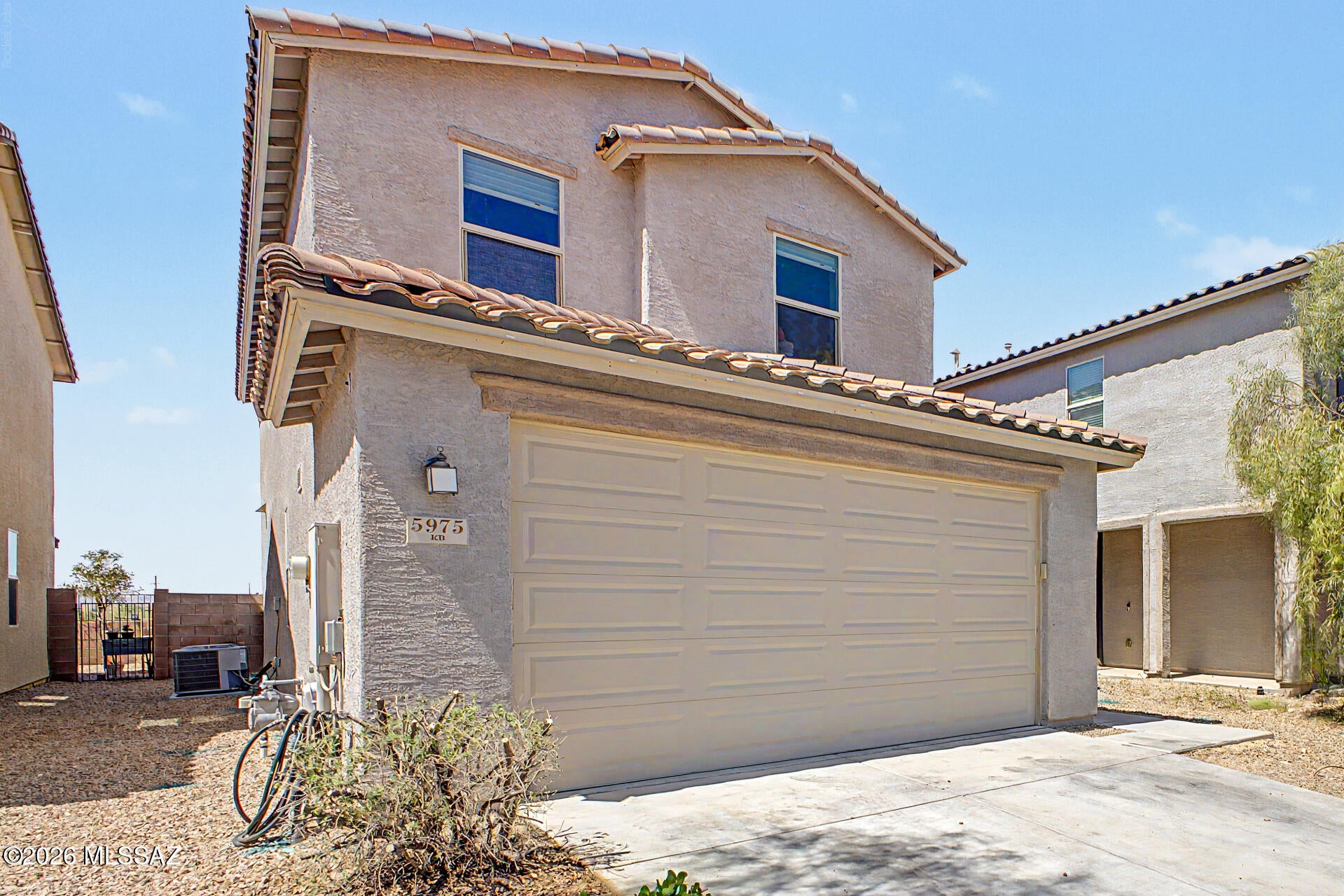 La Cholla Station - Residential