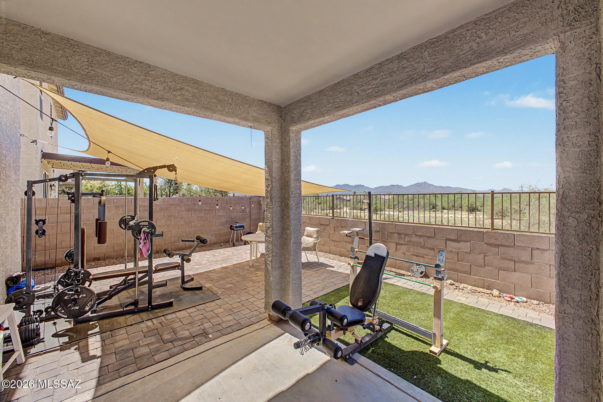 La Cholla Station - Residential