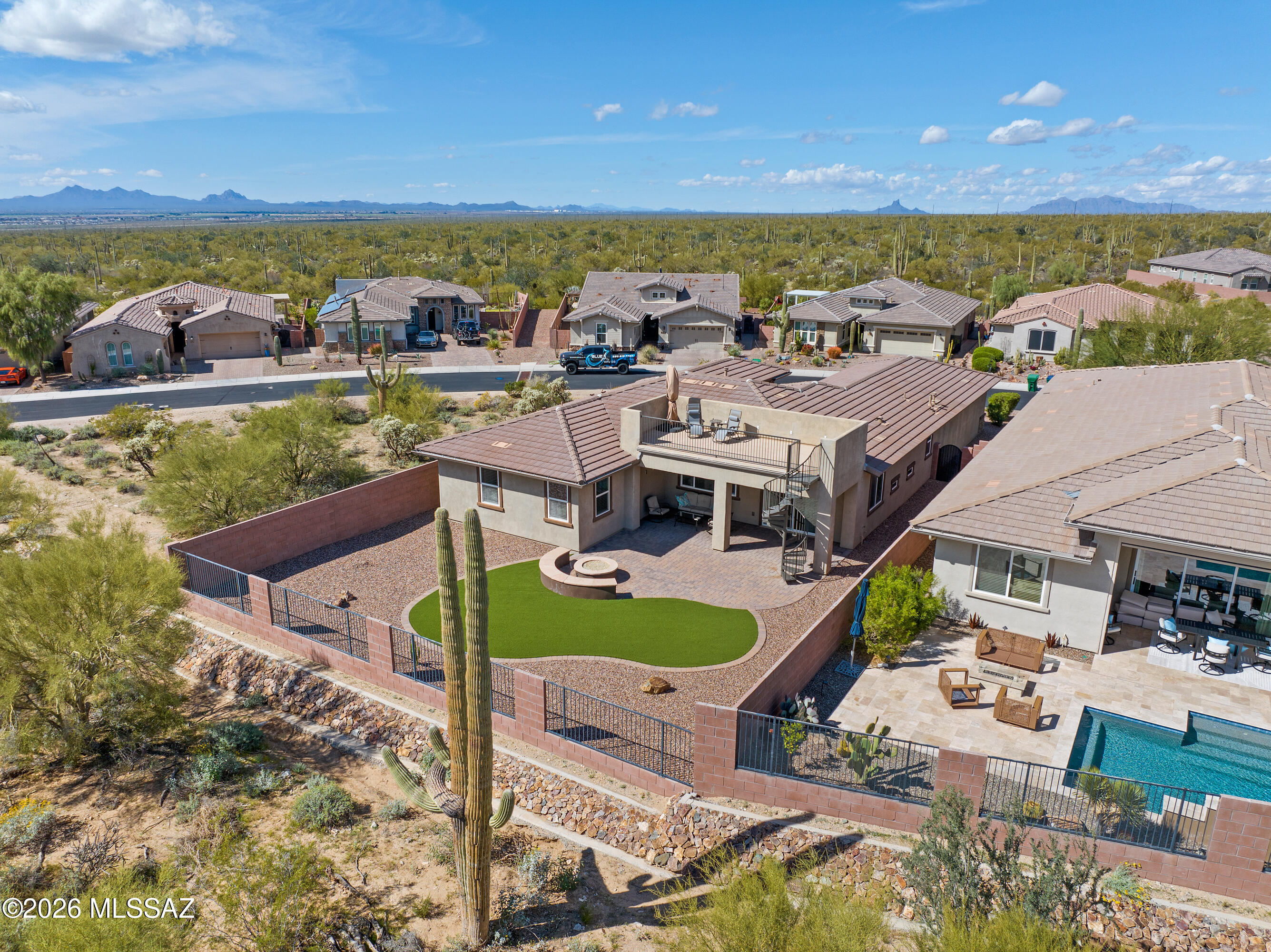 Blue Agave At Dove Mountain - Residential