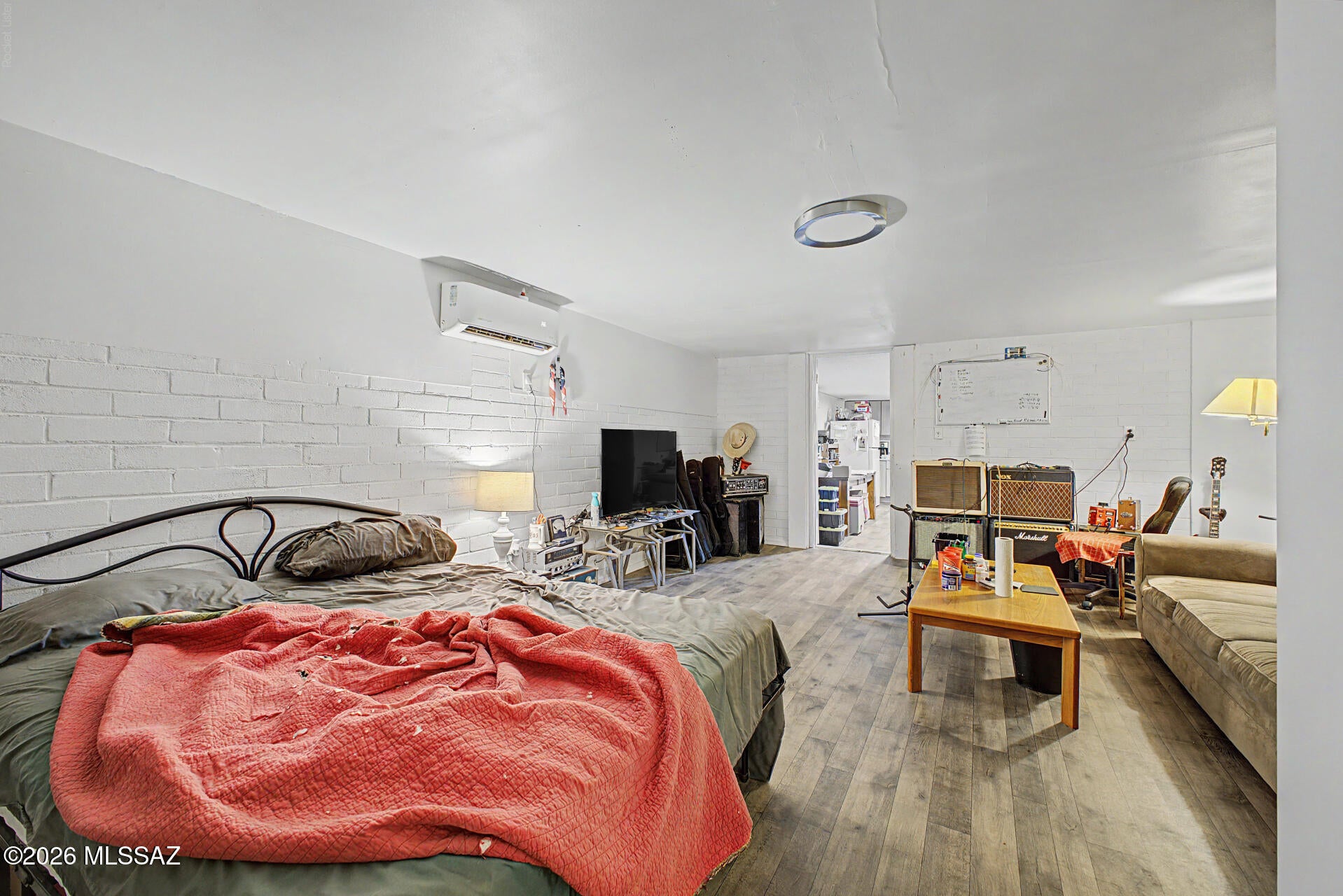 Unsubdivided - Residential Income