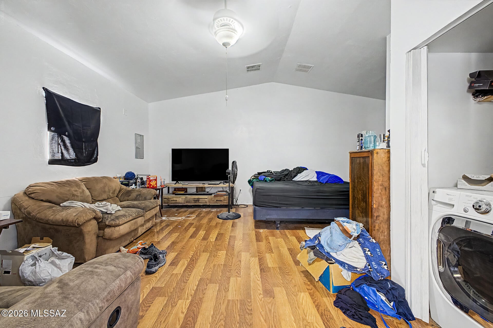 Unsubdivided - Residential Income