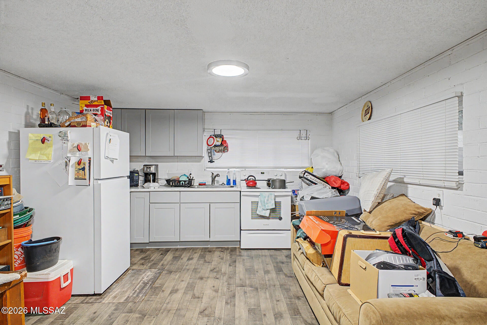 Unsubdivided - Residential Income