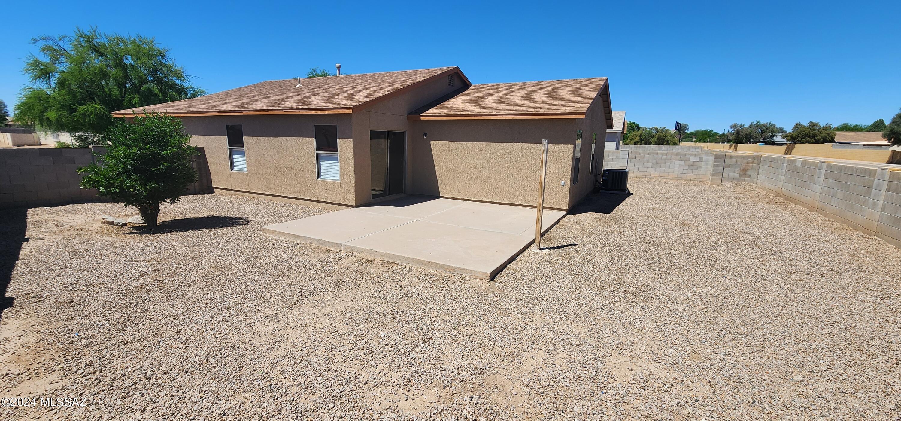 Oakview at Midvale Park (75-242) - Residential Lease