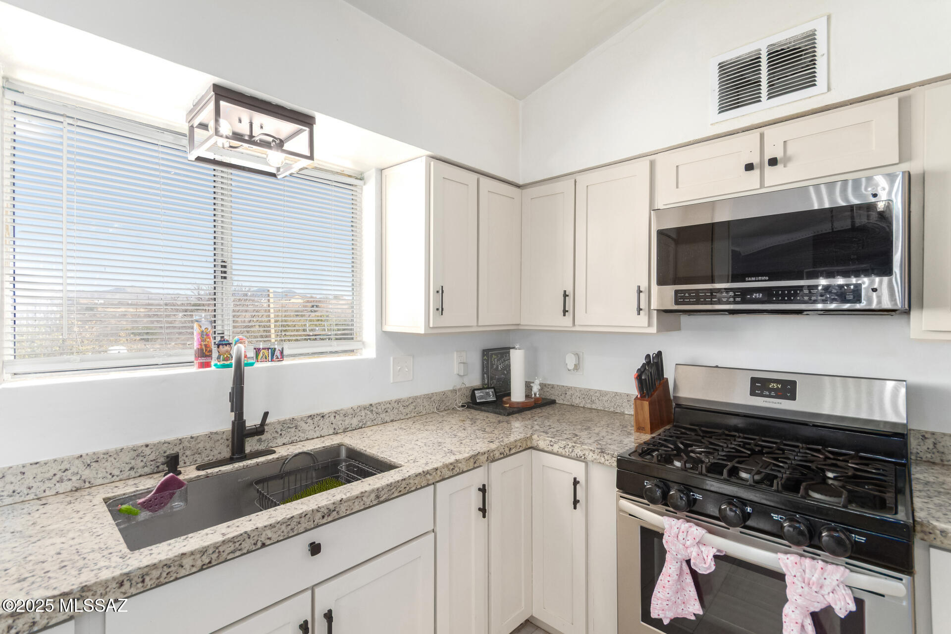 Rio Rico Ranchettes 11 - Residential