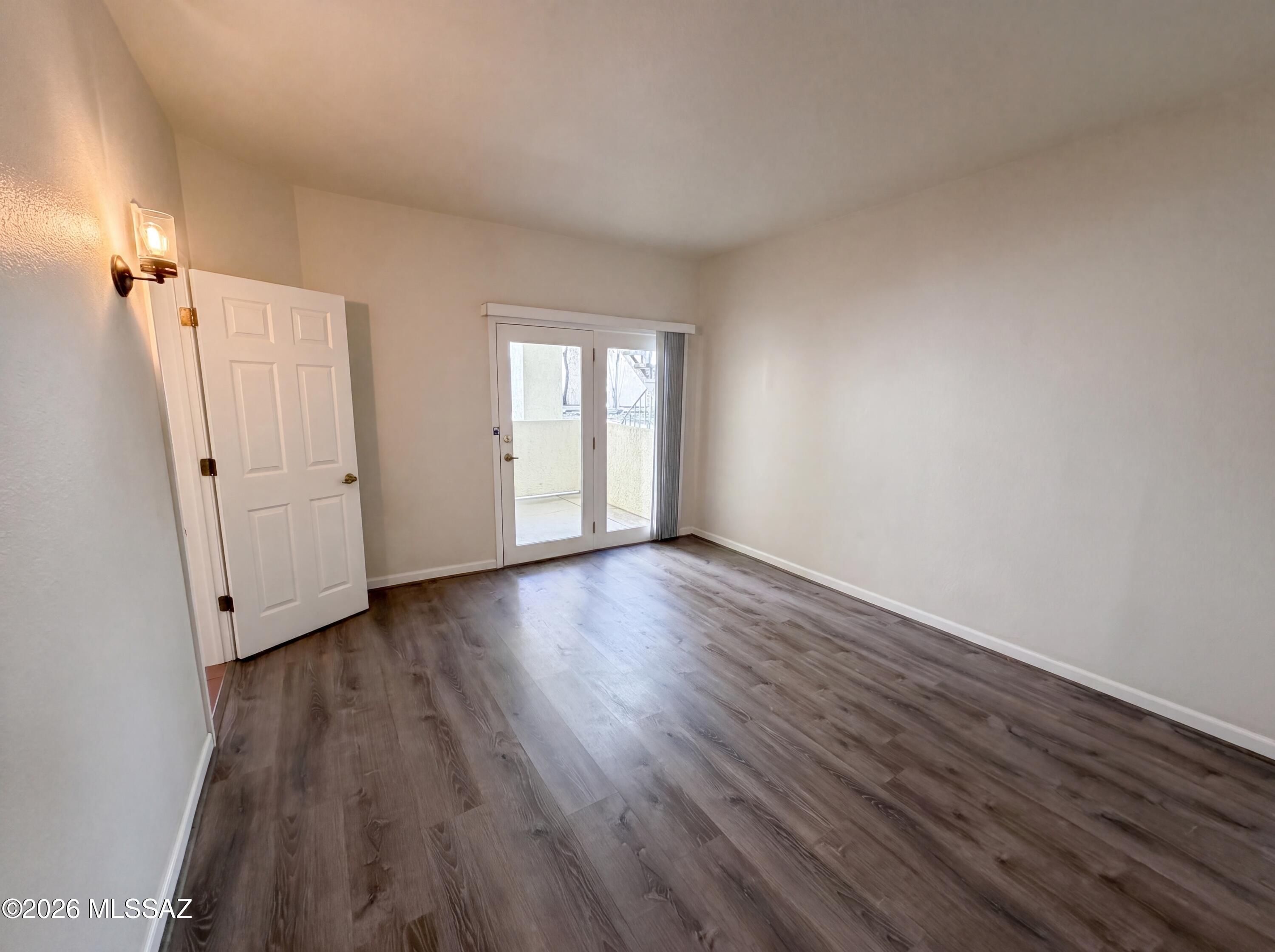 Casitas Real Condos. - Residential