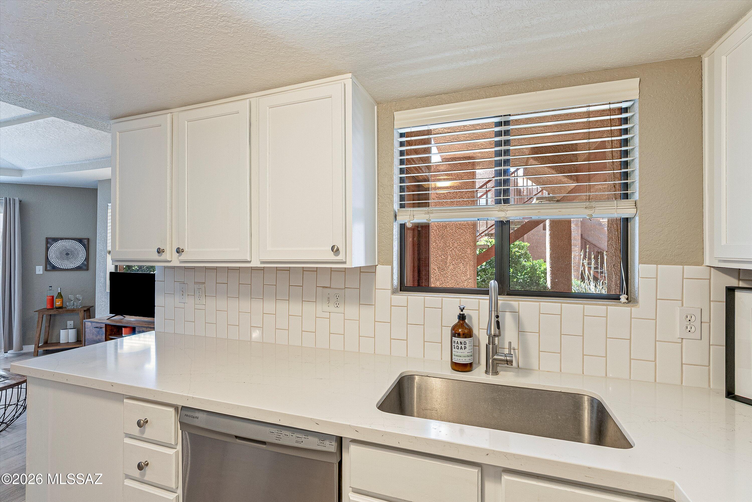 Ventana Vista Condominiums - Residential