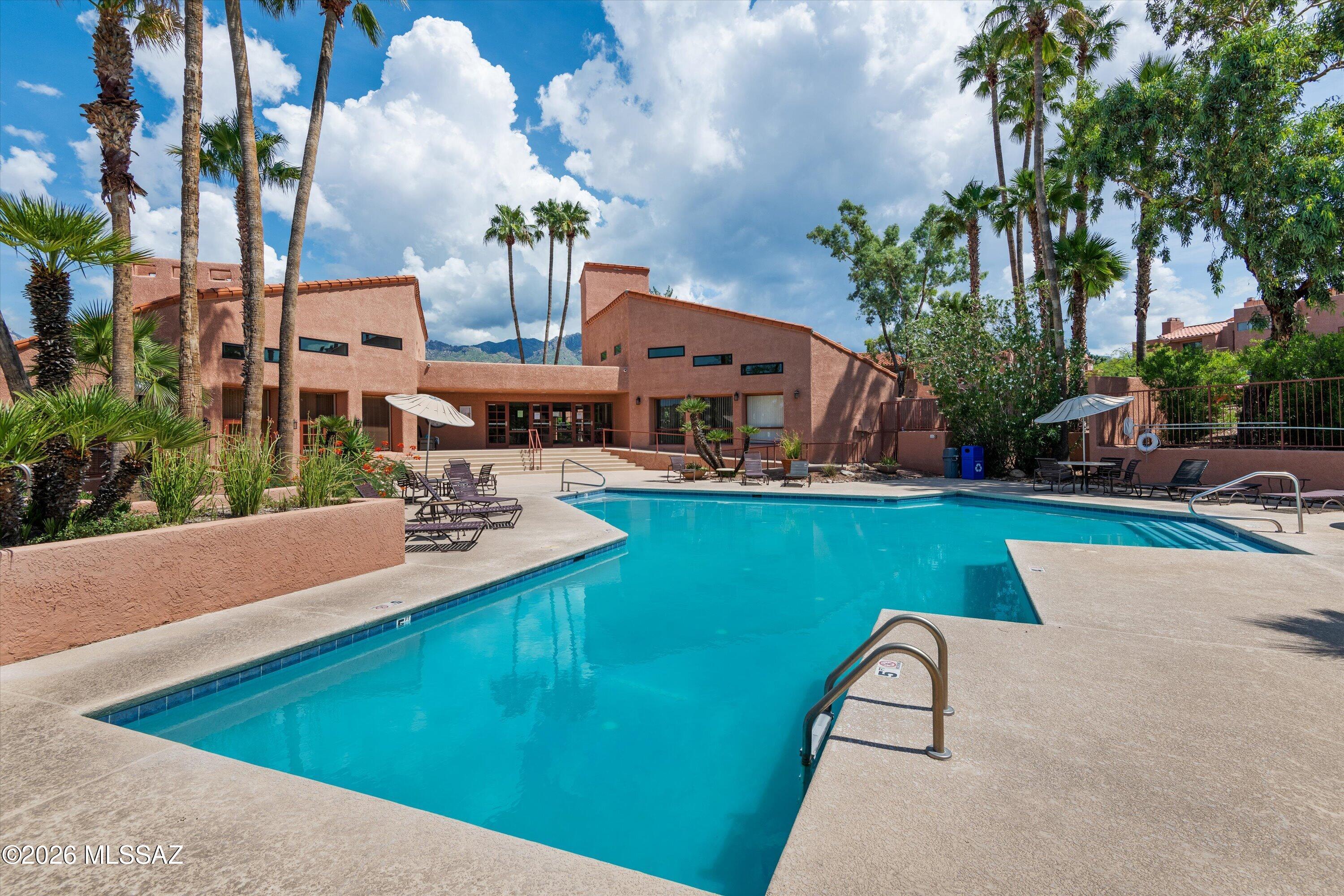 Ventana Vista Condominiums - Residential