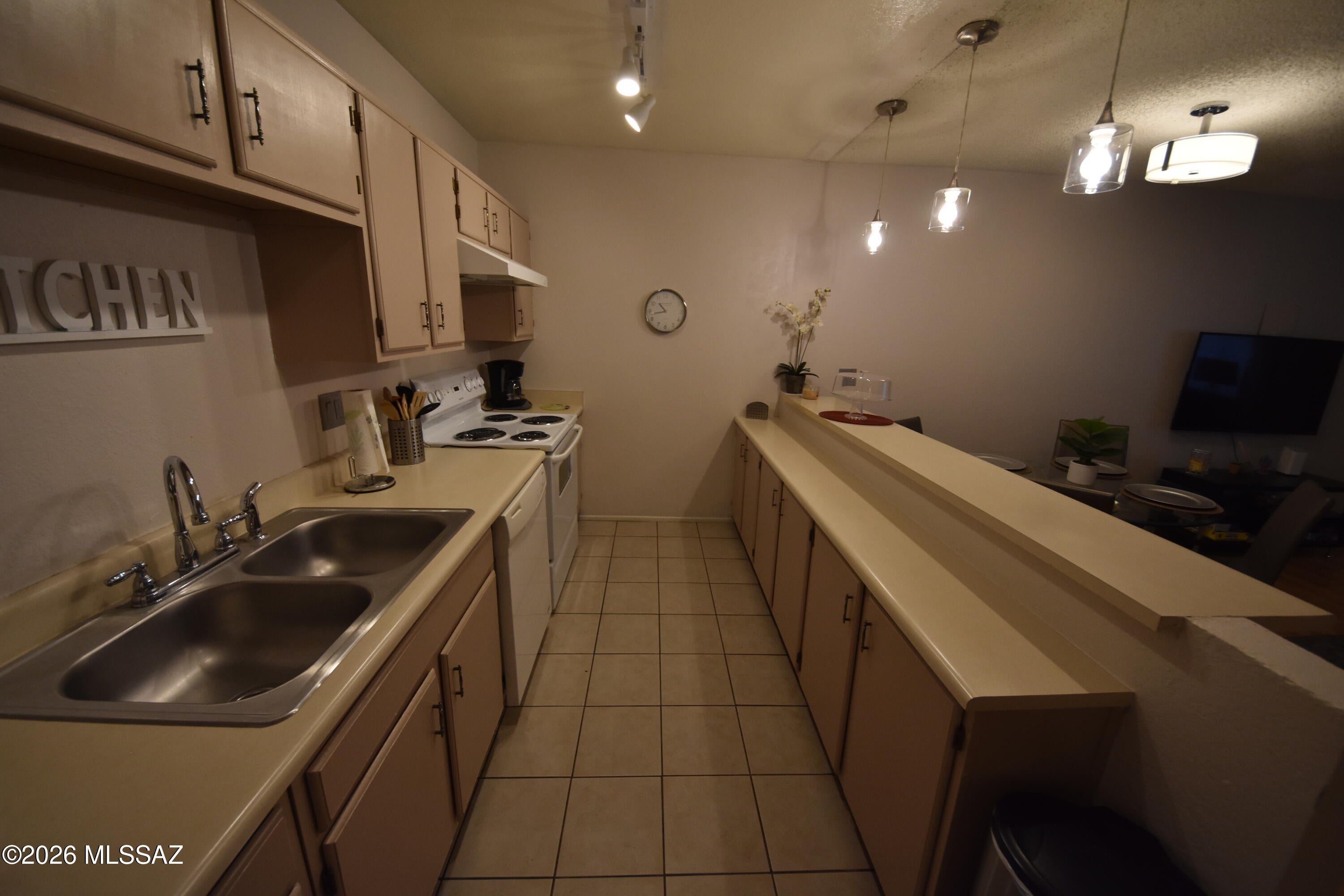 Rincon Village - Residential Lease