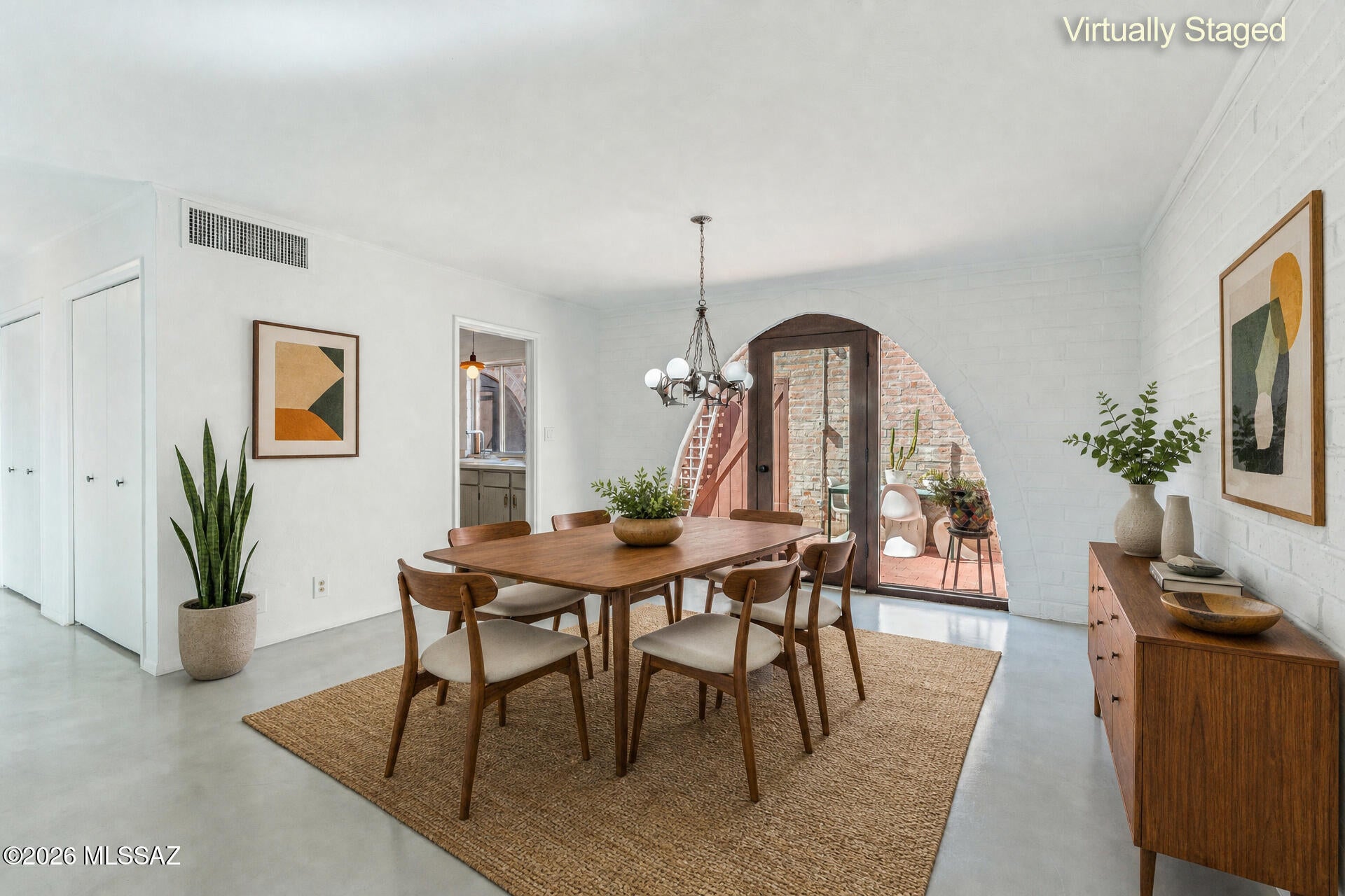 Las Lomitas (1) - Residential