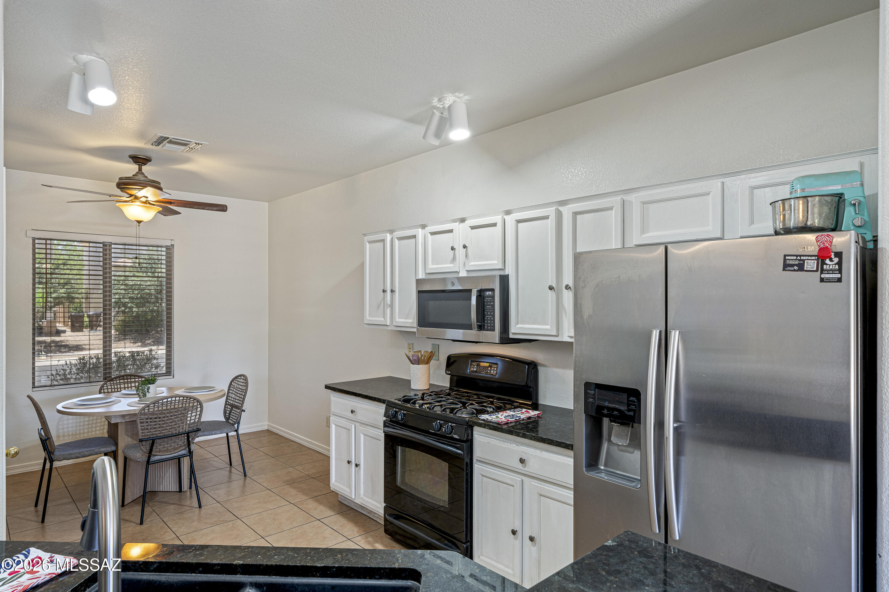 Presidio De Cancion (1-200) - Residential
