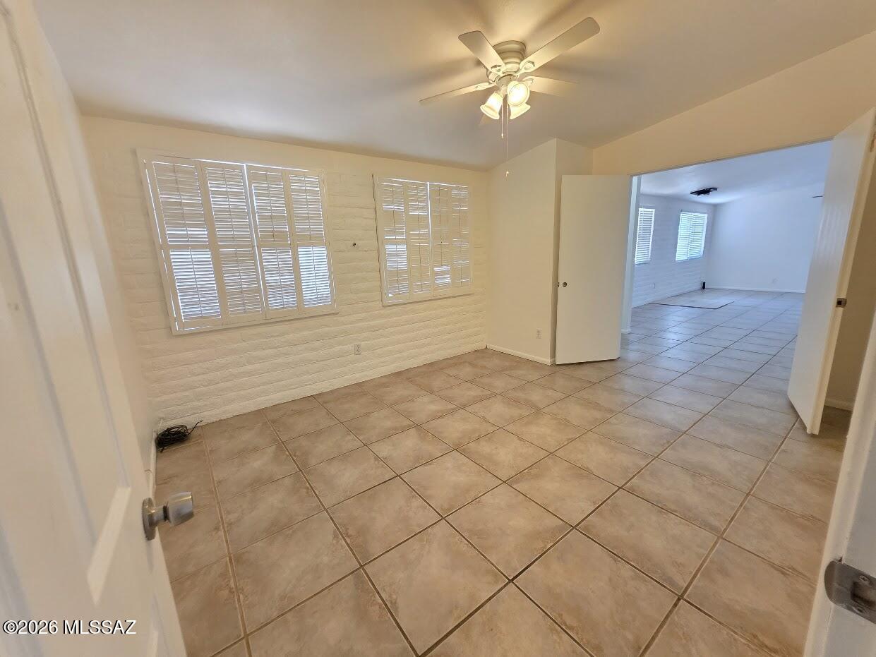 Casas Adobes Park (416-540) - Residential Lease