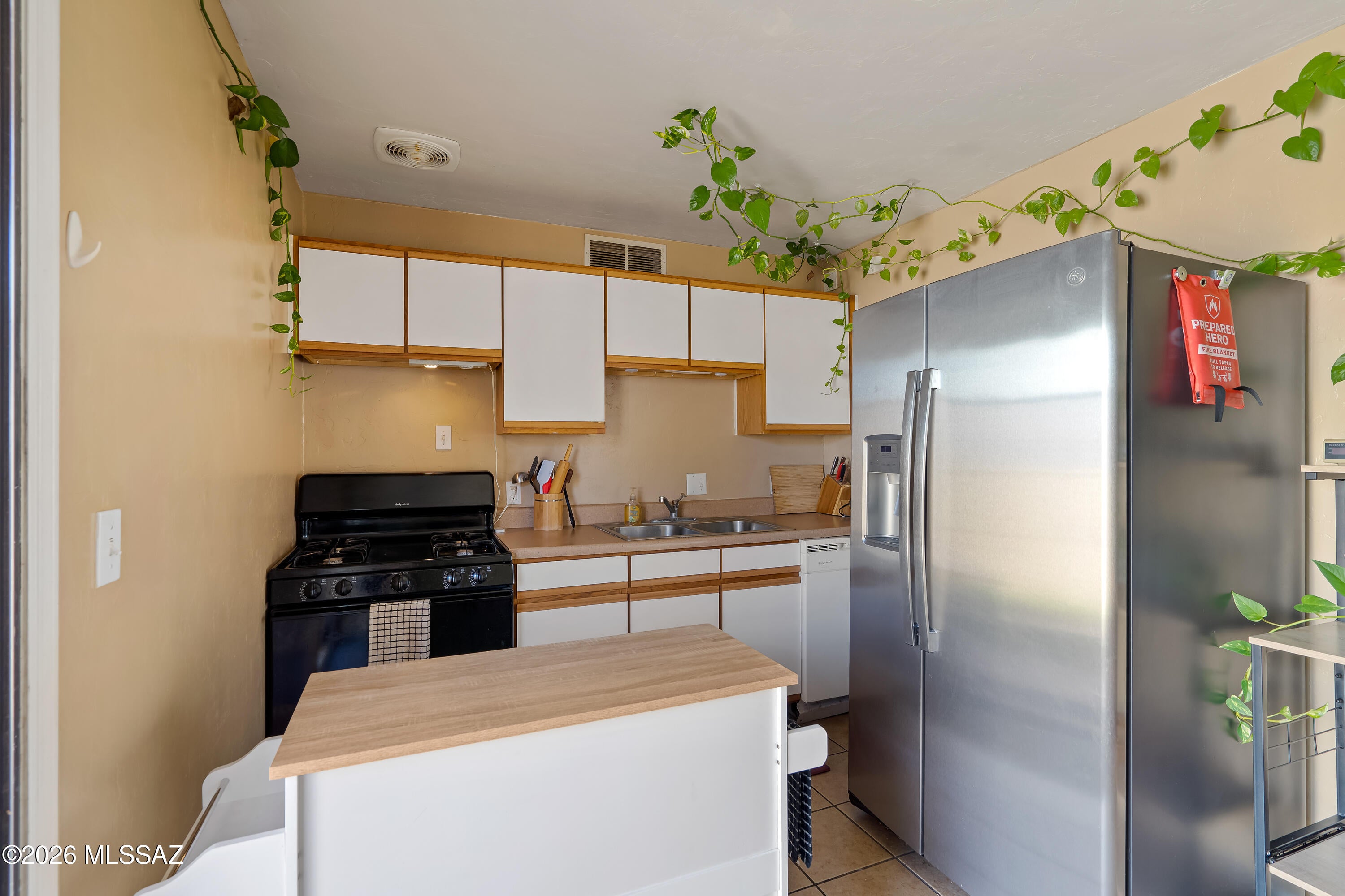 Sunset Foothills Condos (1-201) - Residential