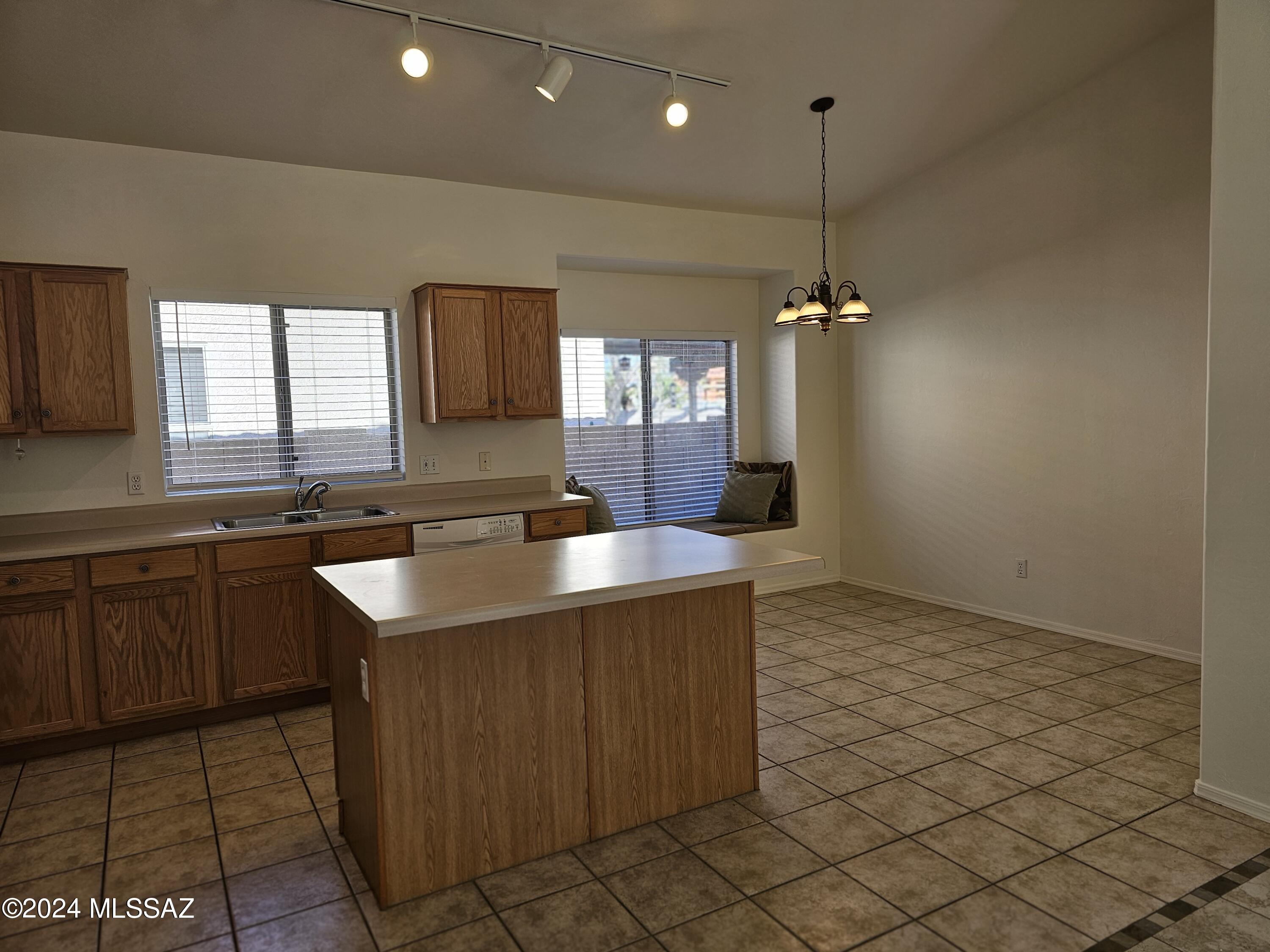 Continental Ranch (1-148) - Residential Lease
