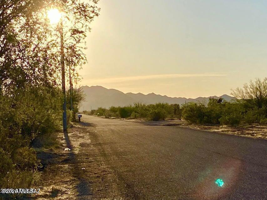 Fantastic, level lot surrounded by mountain views and power at the paved street. Zoned GR, you can build, place a manufactured home, have horses, and live freely and privately with no HOA or CC&R's. Adjacent acreage available. SELLER FINANCING AVAILABLE.
